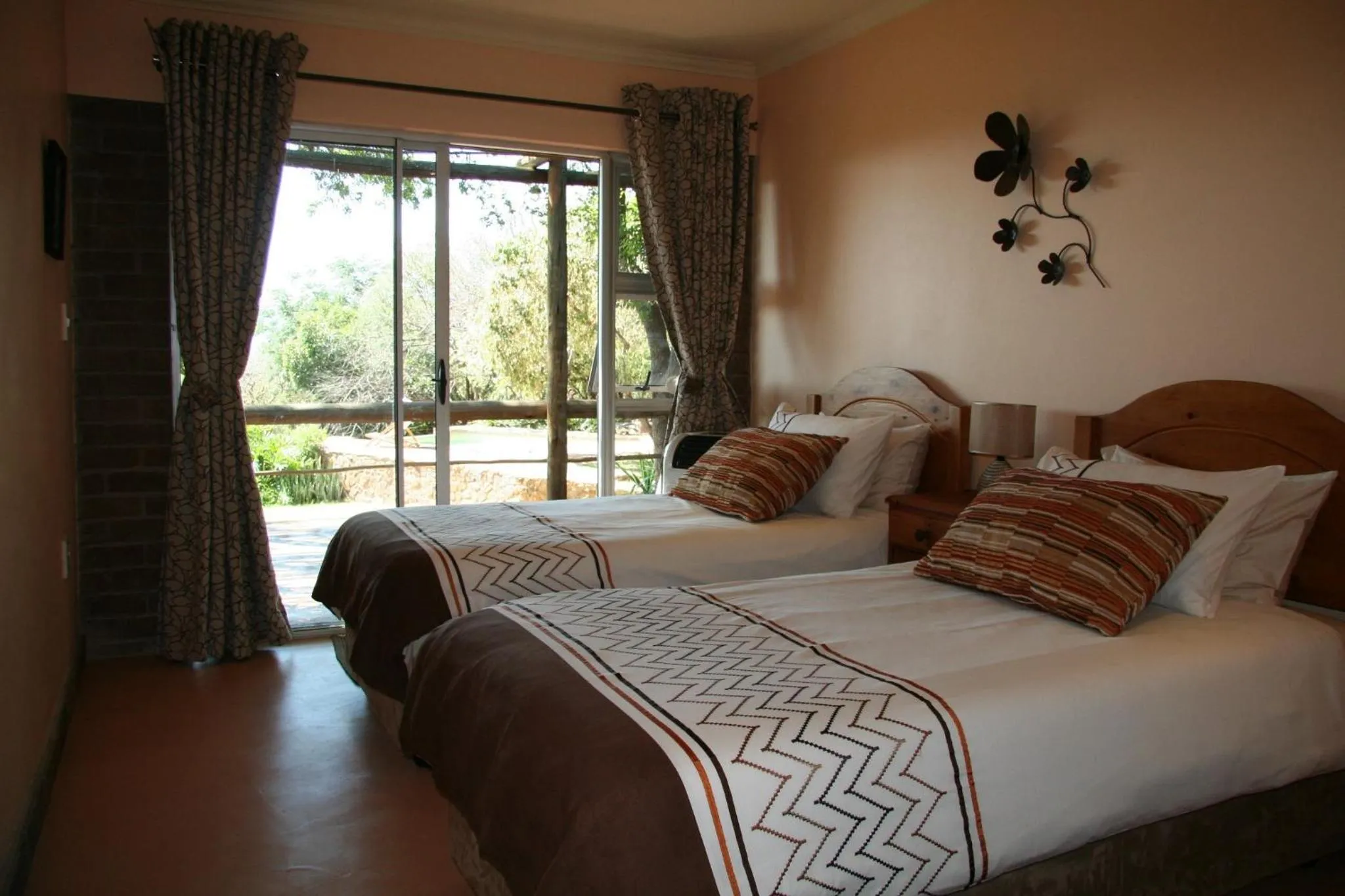 Bedroom, Bed in Marula Cottage Guest Lodge
