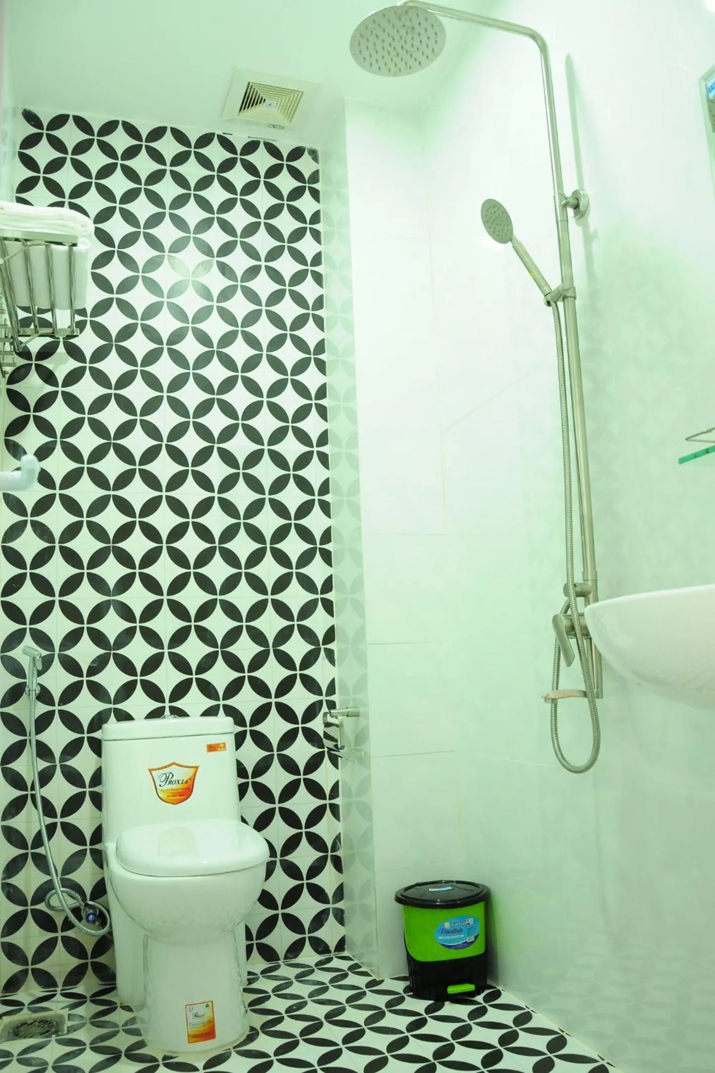 Shower in SEASIDE HOTEL