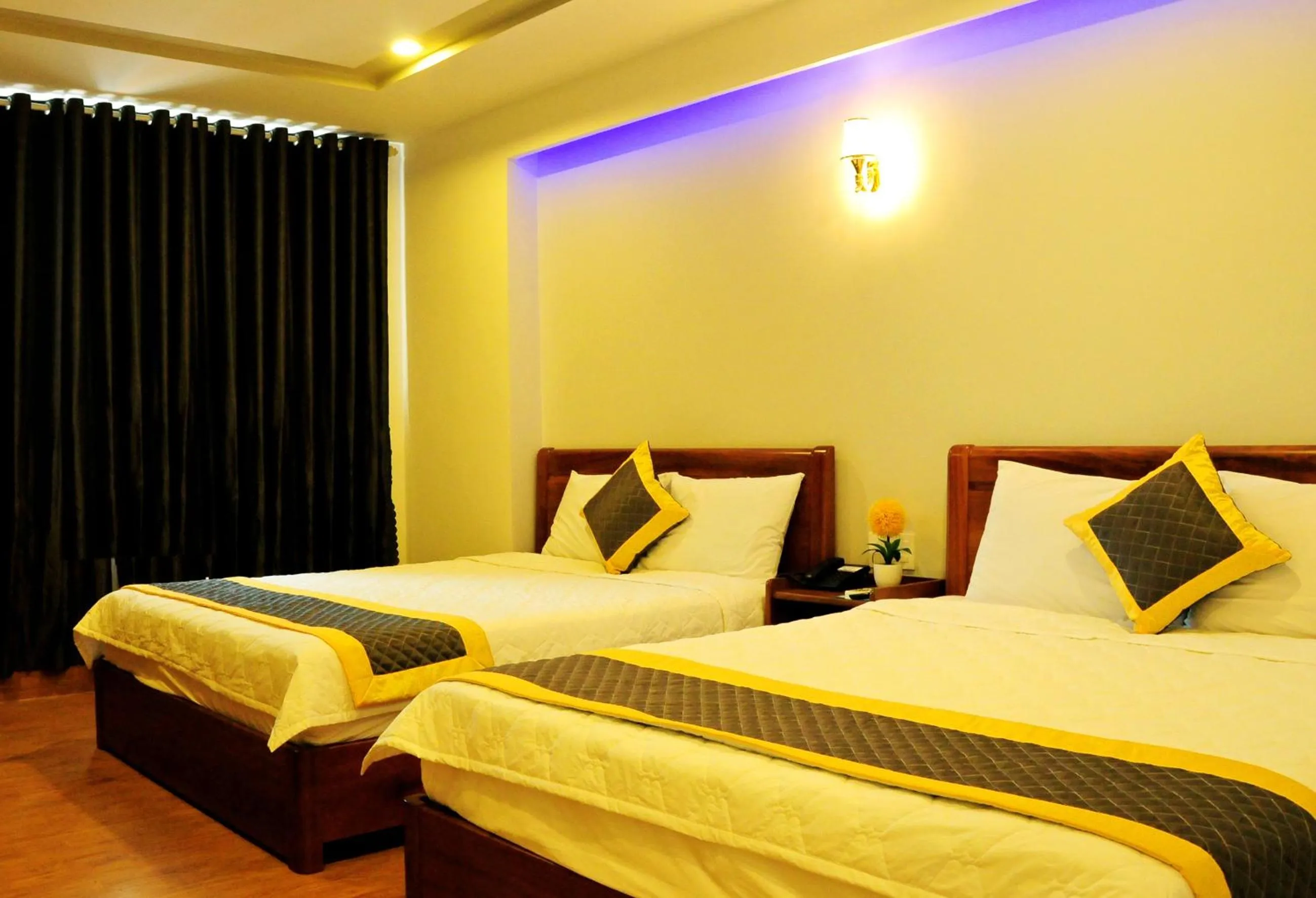 Bed in SEASIDE HOTEL