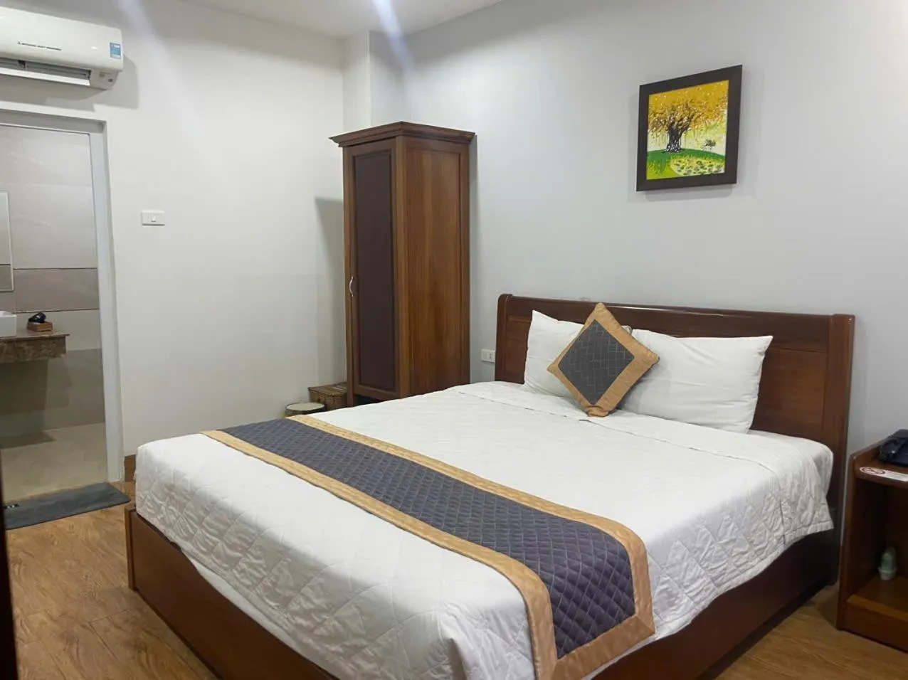 Bed in SEASIDE HOTEL