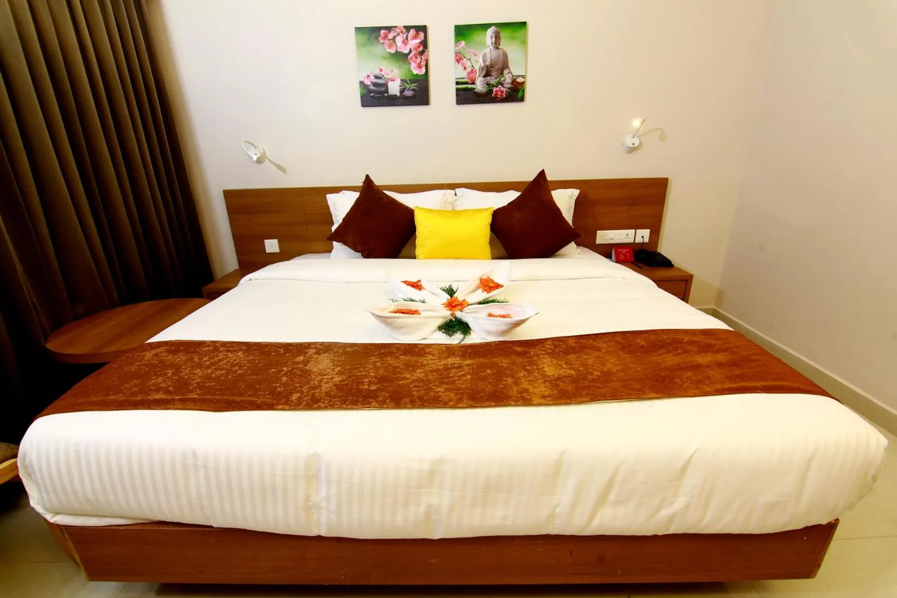 Bed in HOTEL PANACEA VENTURES