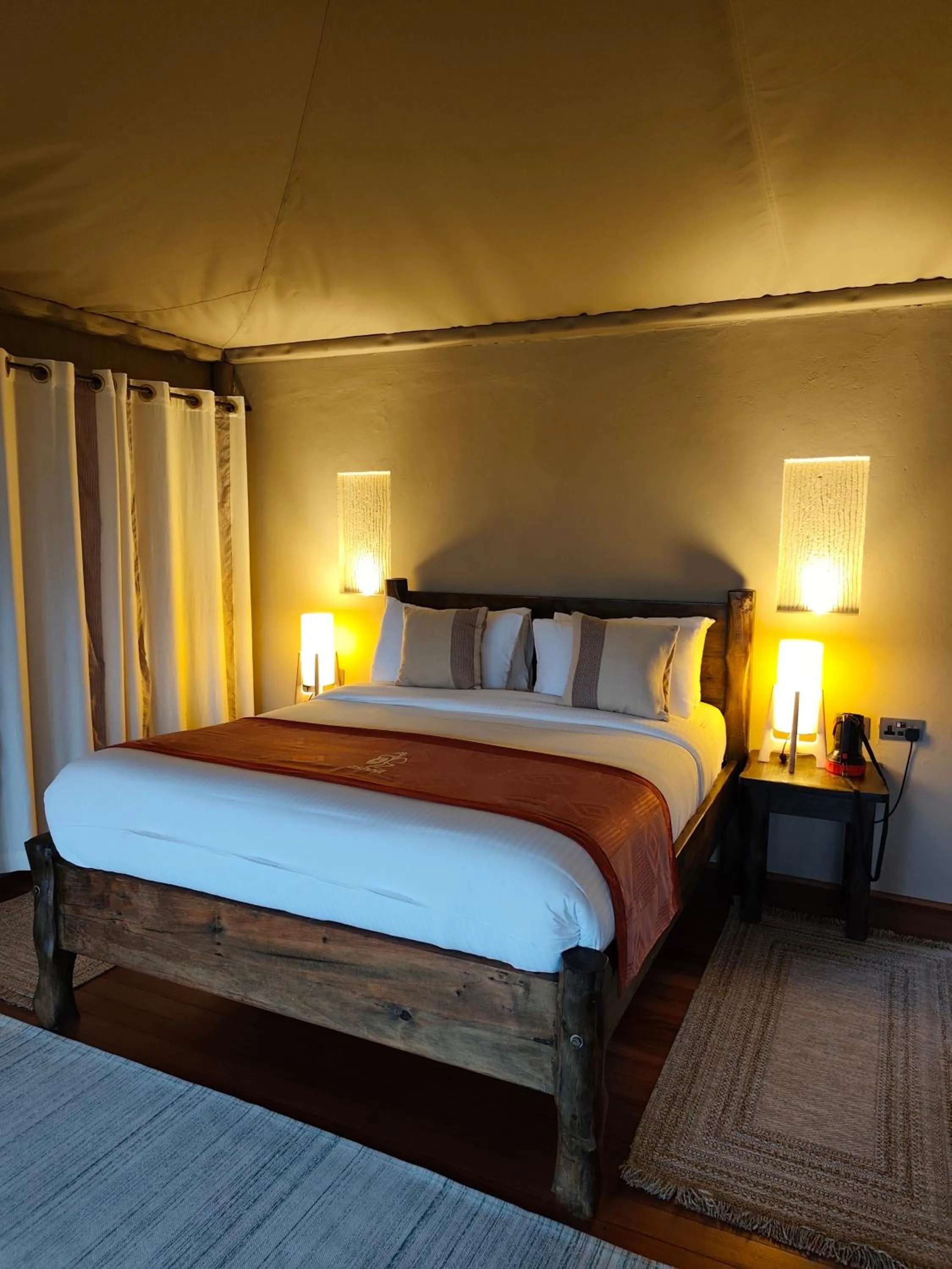 Bed in Ashnil Mara Camp