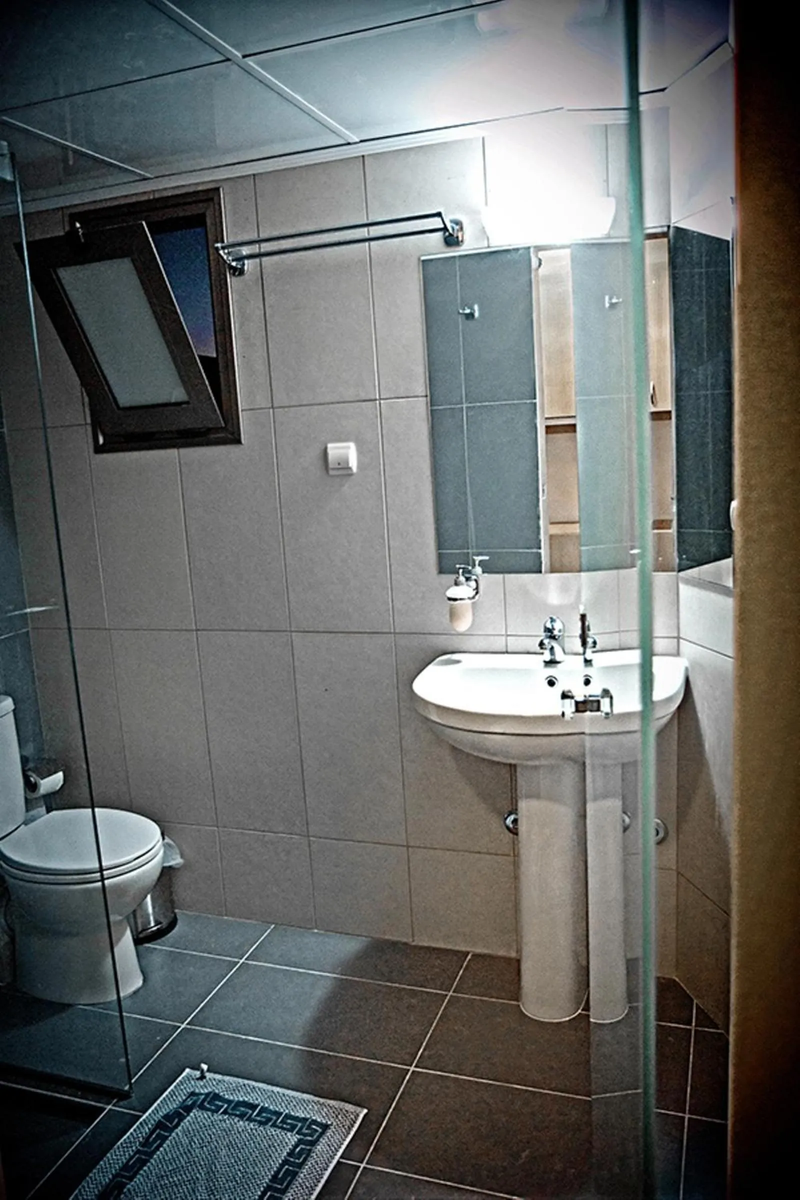 Bathroom in Crystal Bay Hotel