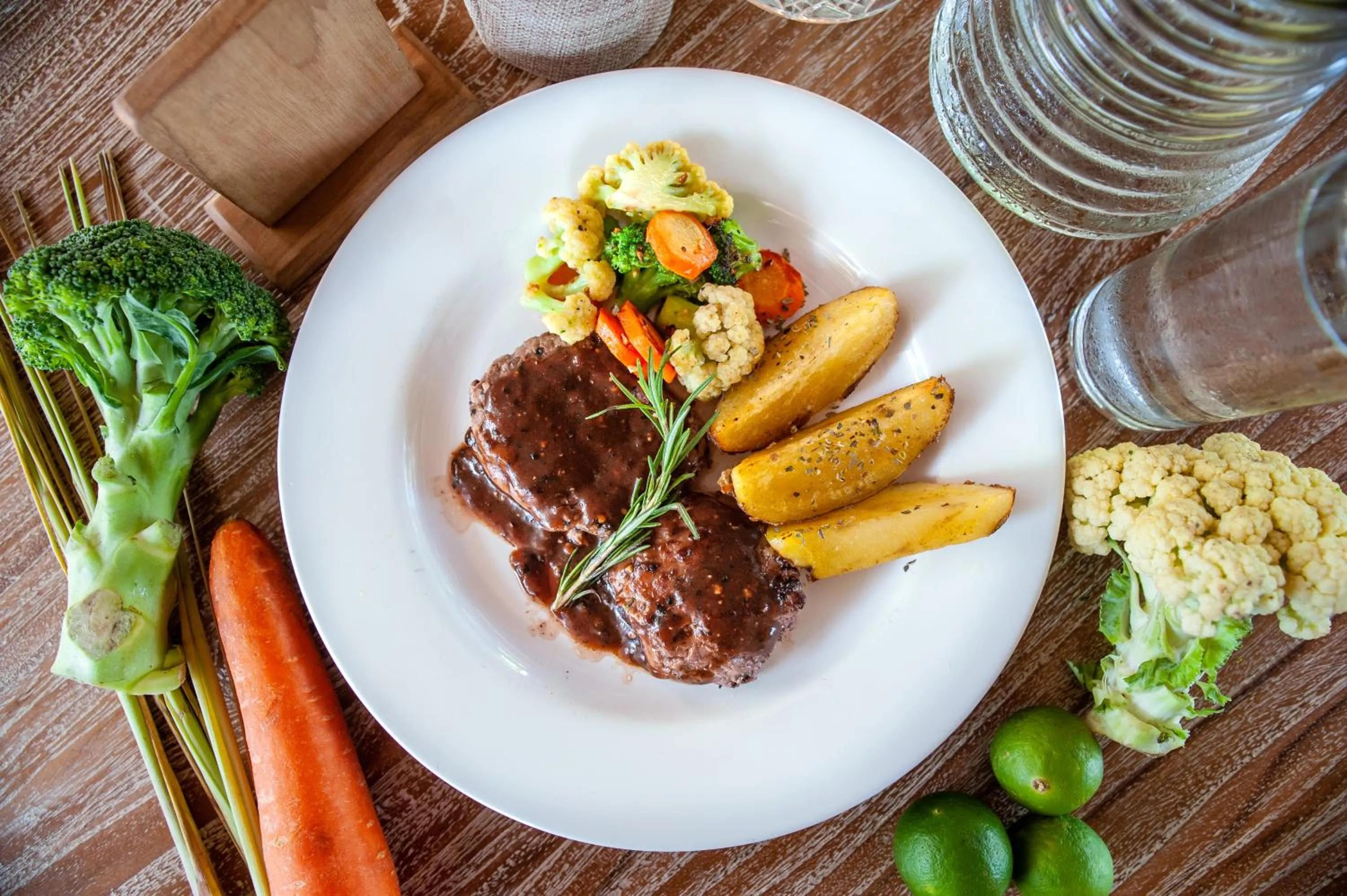 Food in Pradja Slumbung Villas