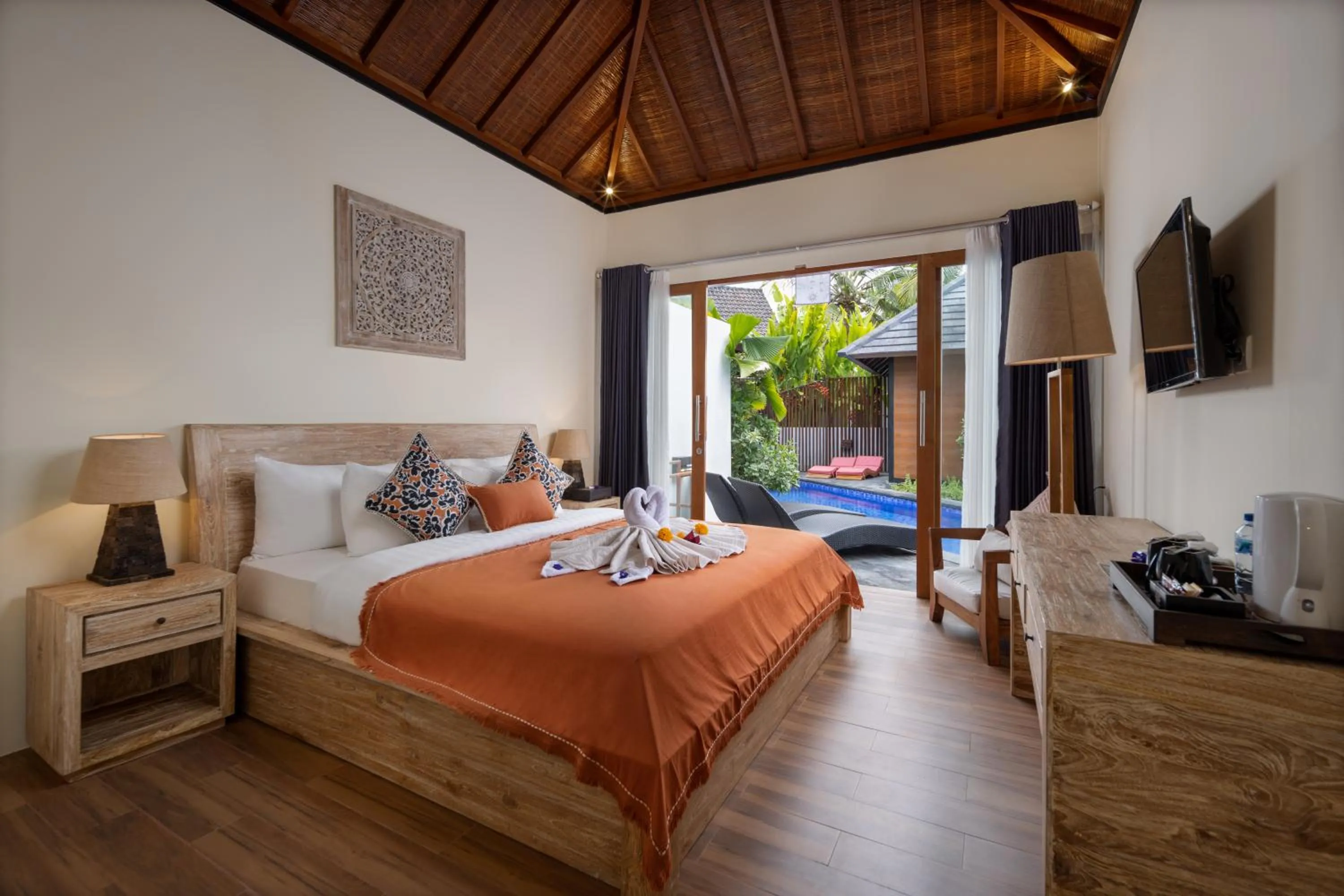 Bed in Pradja Slumbung Villas