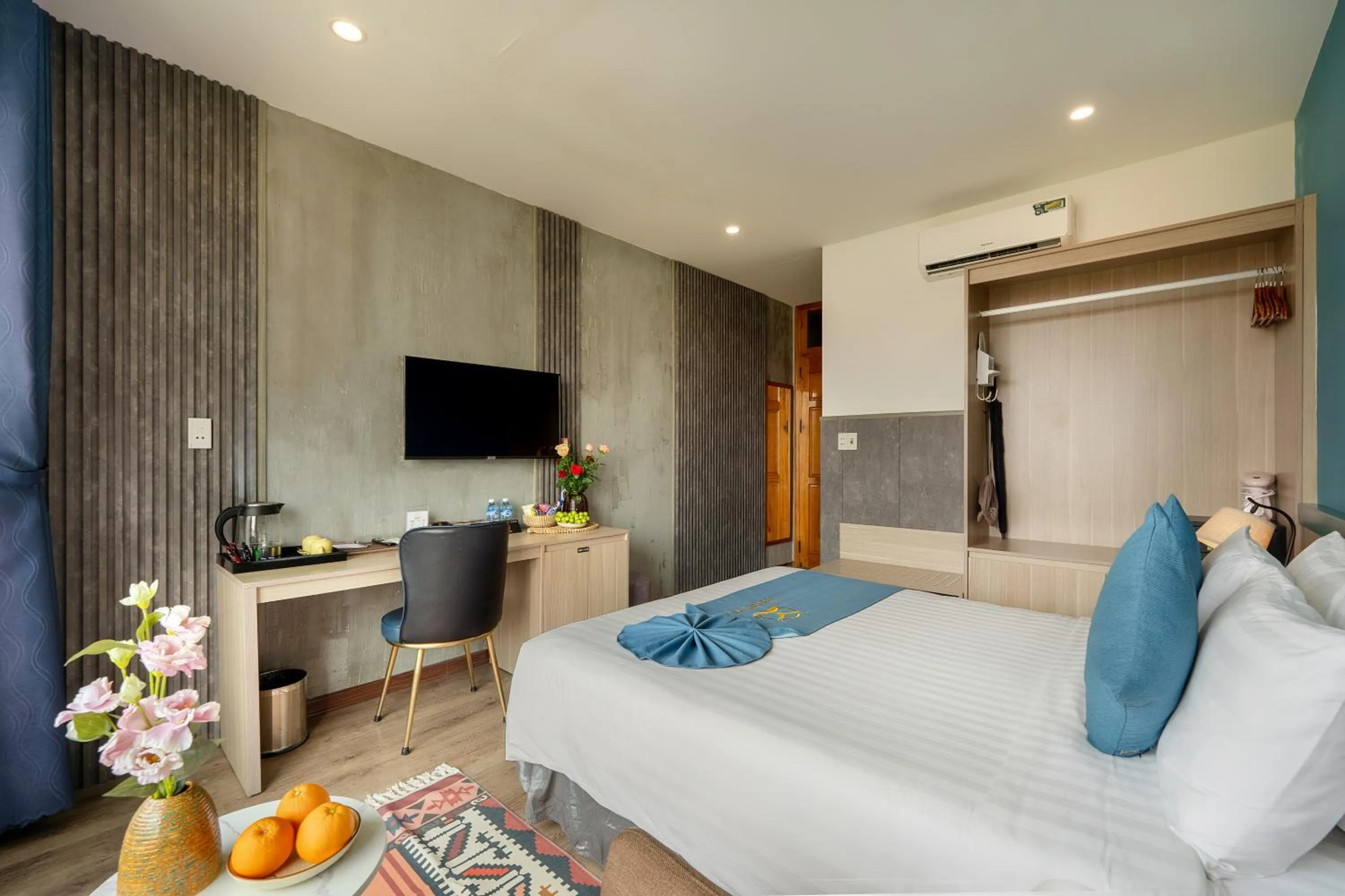 Bed in Square Villa Hoi An