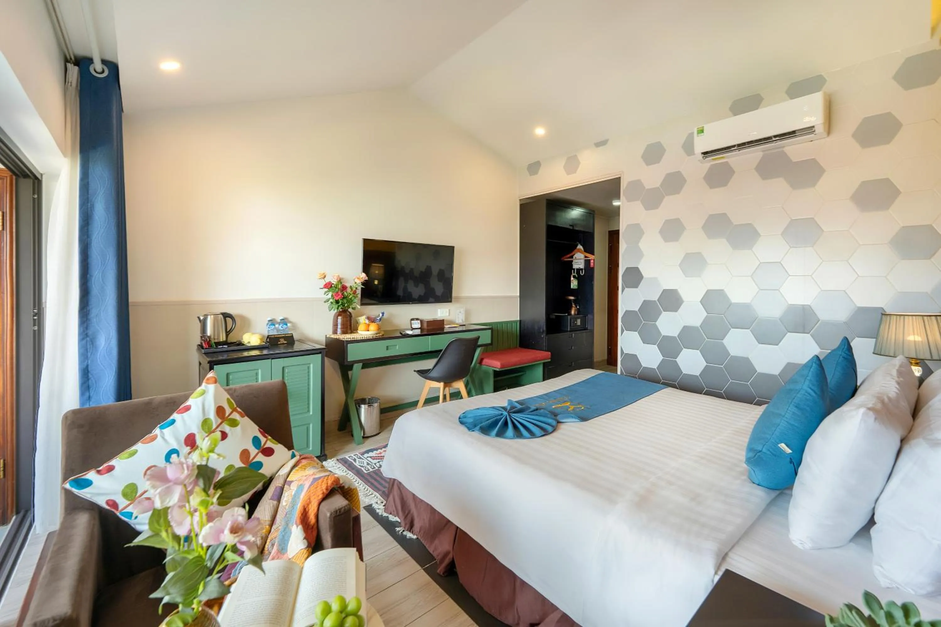 Bed in Square Villa Hoi An