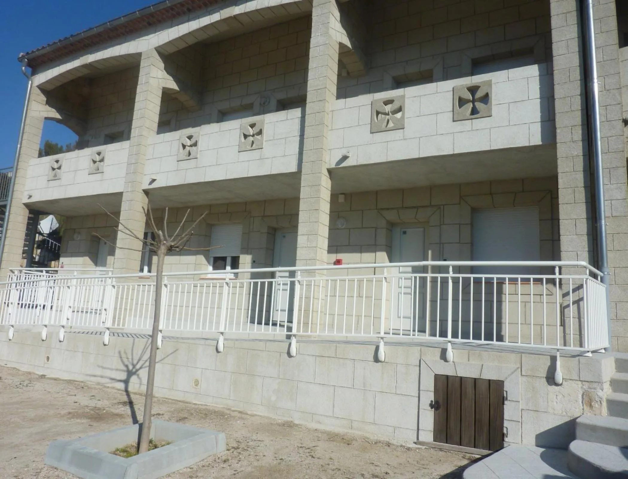Property building in Appart'Hôtel Les Rochers