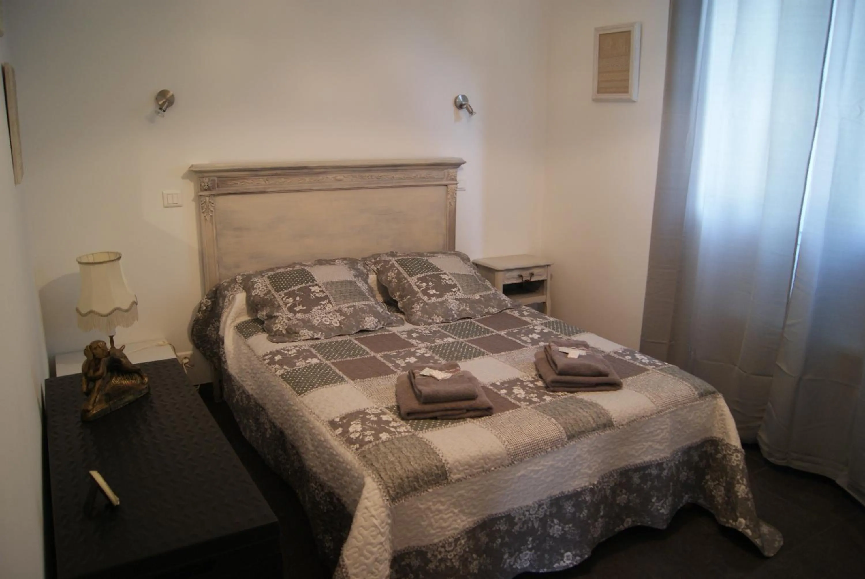 Bed in Appart'Hôtel Les Rochers