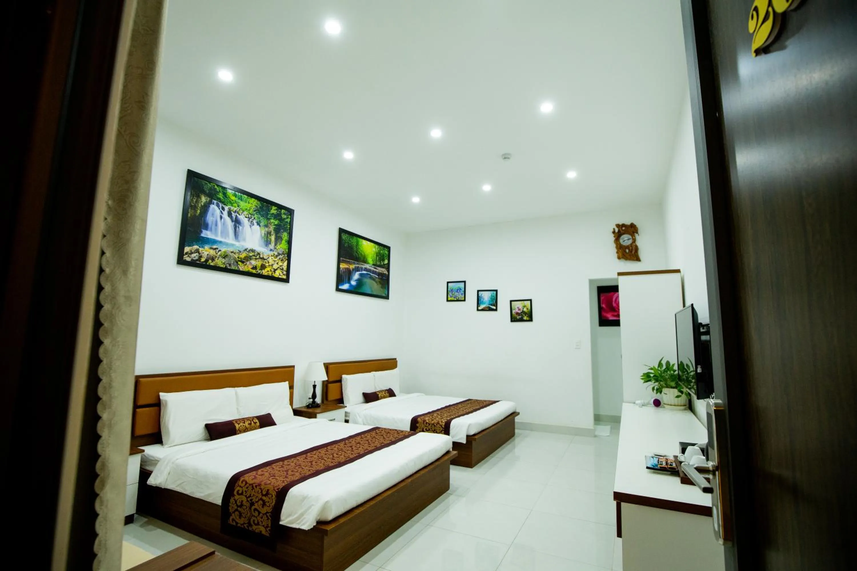 Bedroom in Nhat Quang Hotel