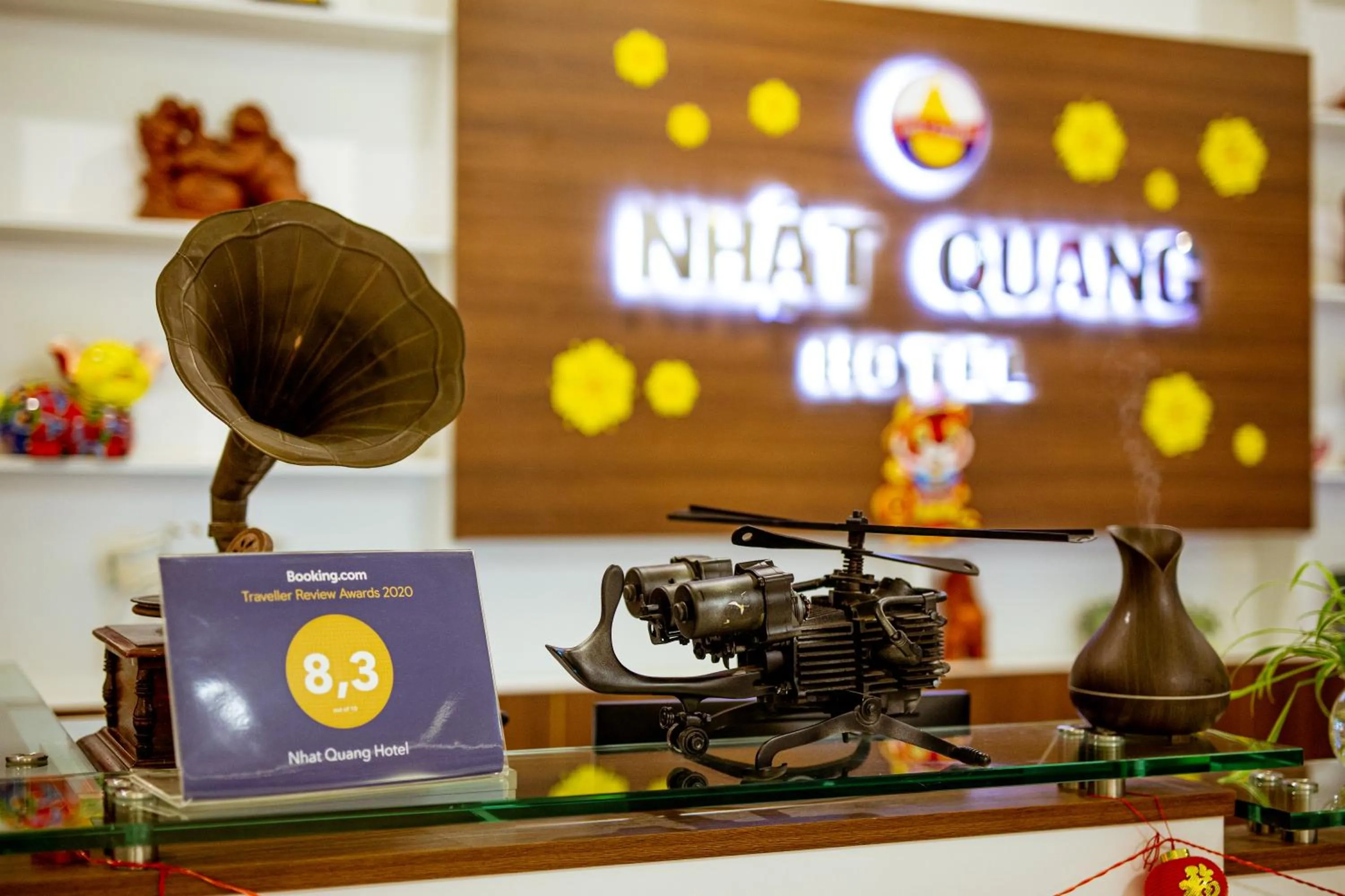 Communal lounge/ TV room in Nhat Quang Hotel