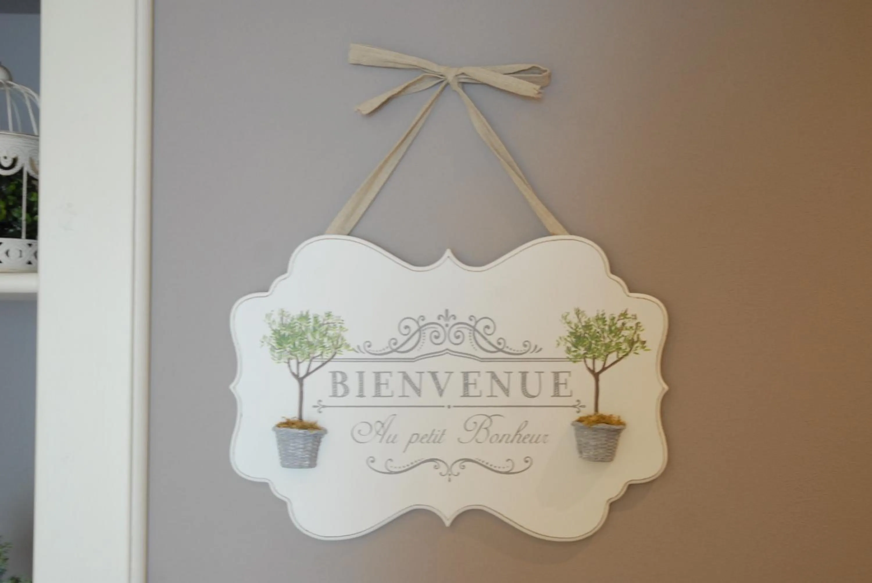 Decorative detail in Romantic Home