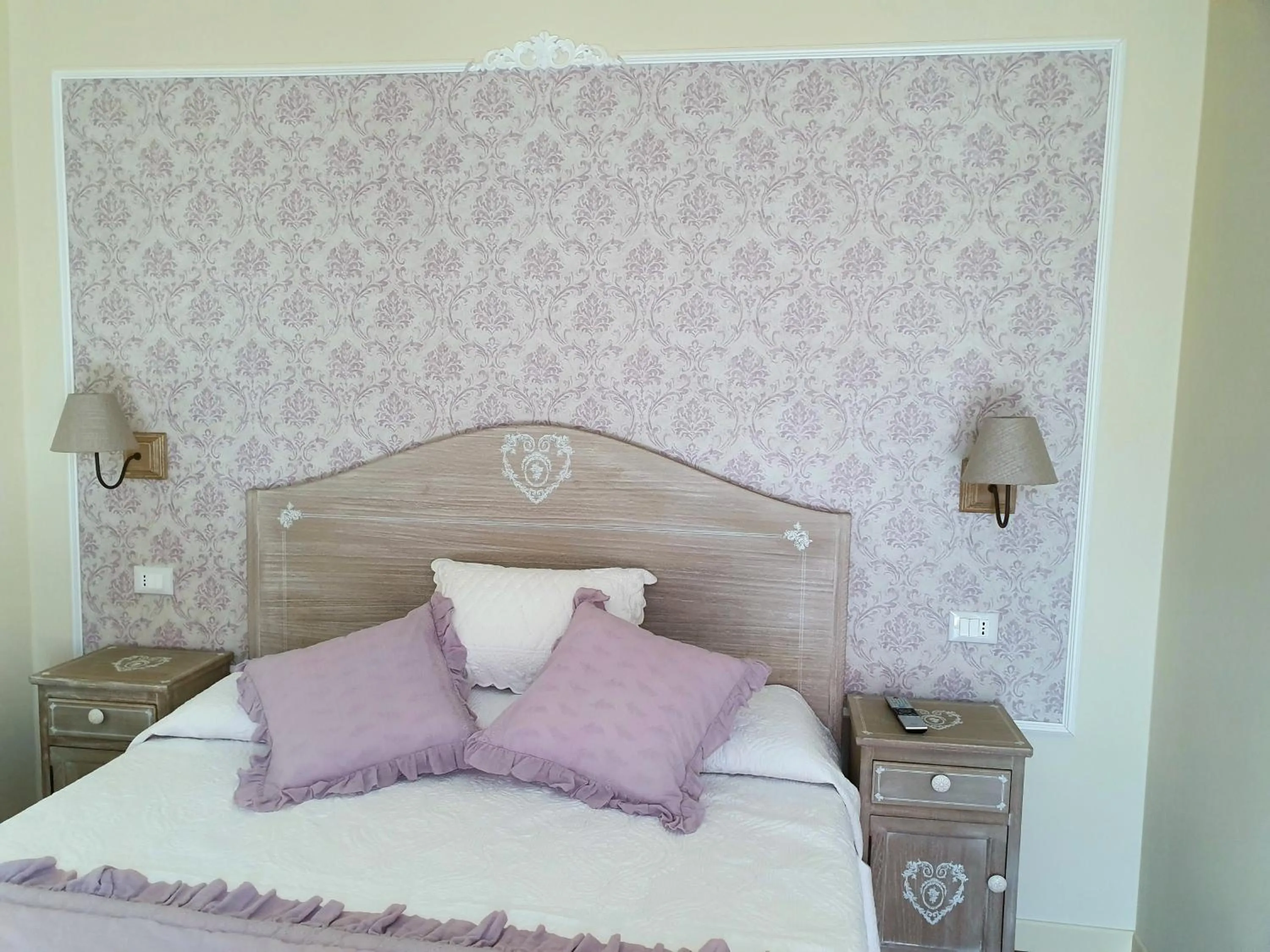 Photo of the whole room, Bed in Romantic Home
