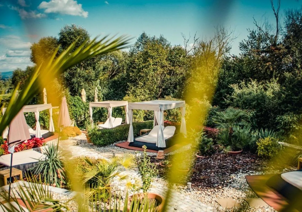 Garden in Wellness & Spa Hotel Kaskady