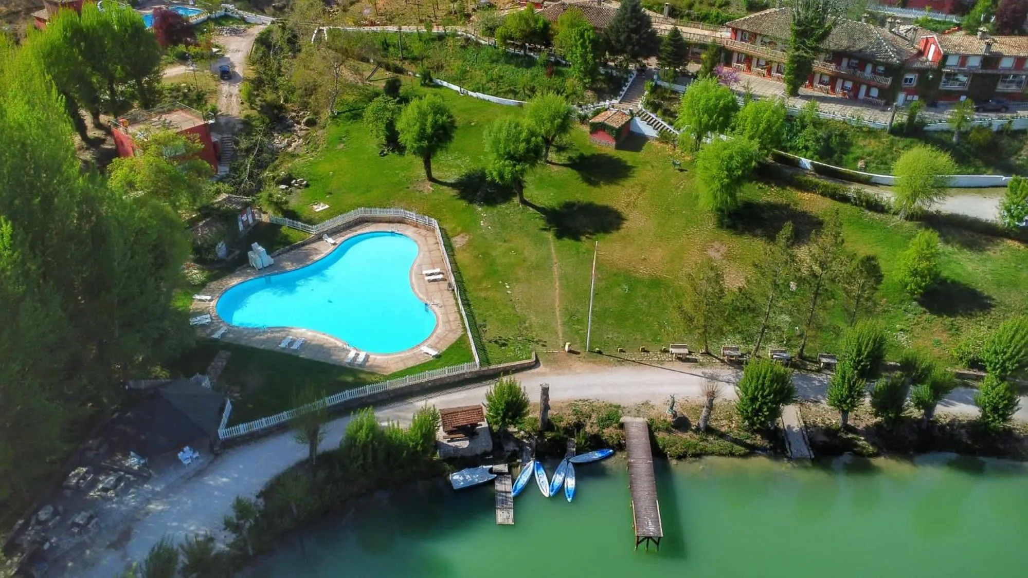 Swimming pool in Hotel Rural Noguera de la Sierpe