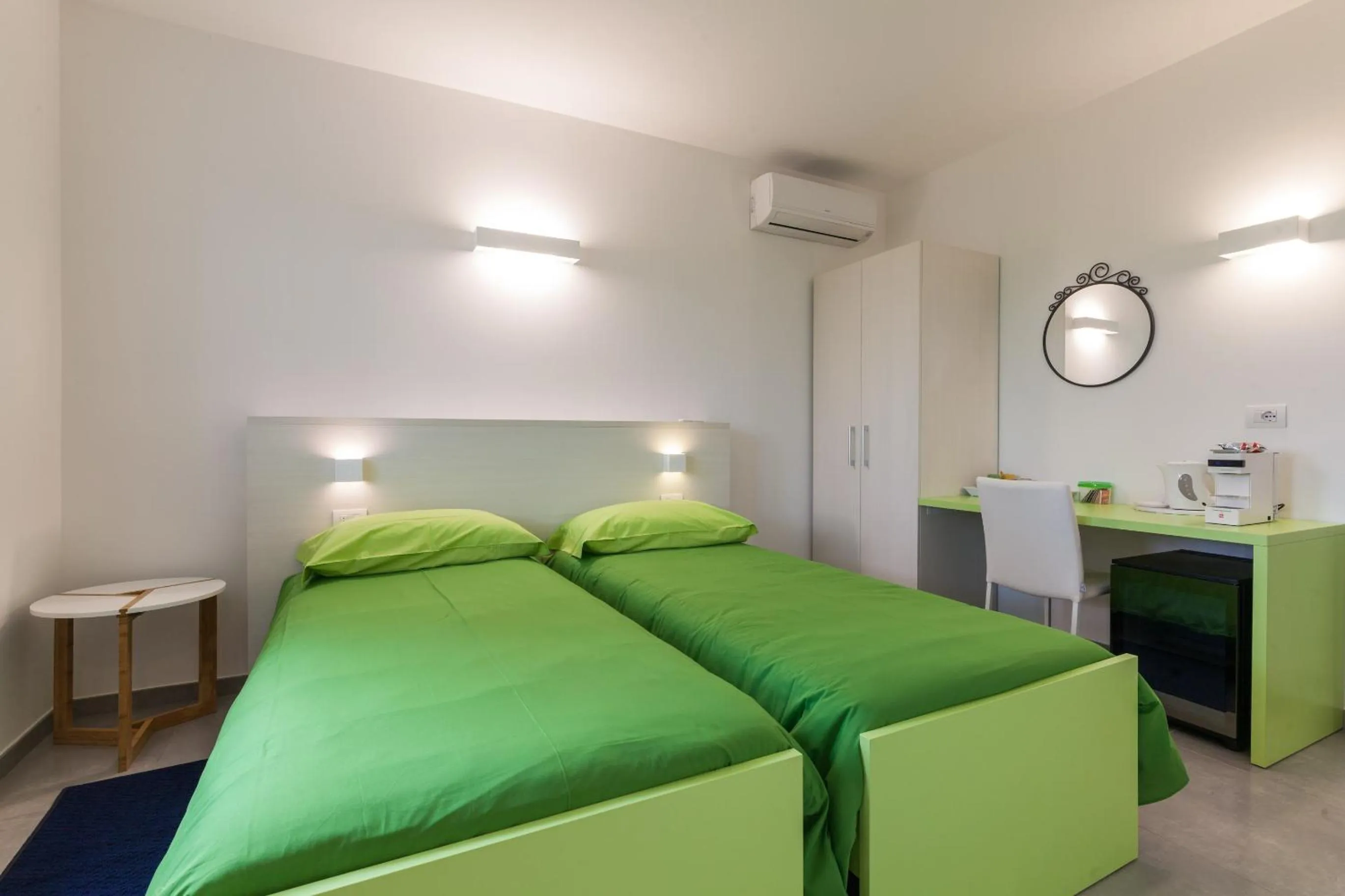 Photo of the whole room in Rose Canine B&B