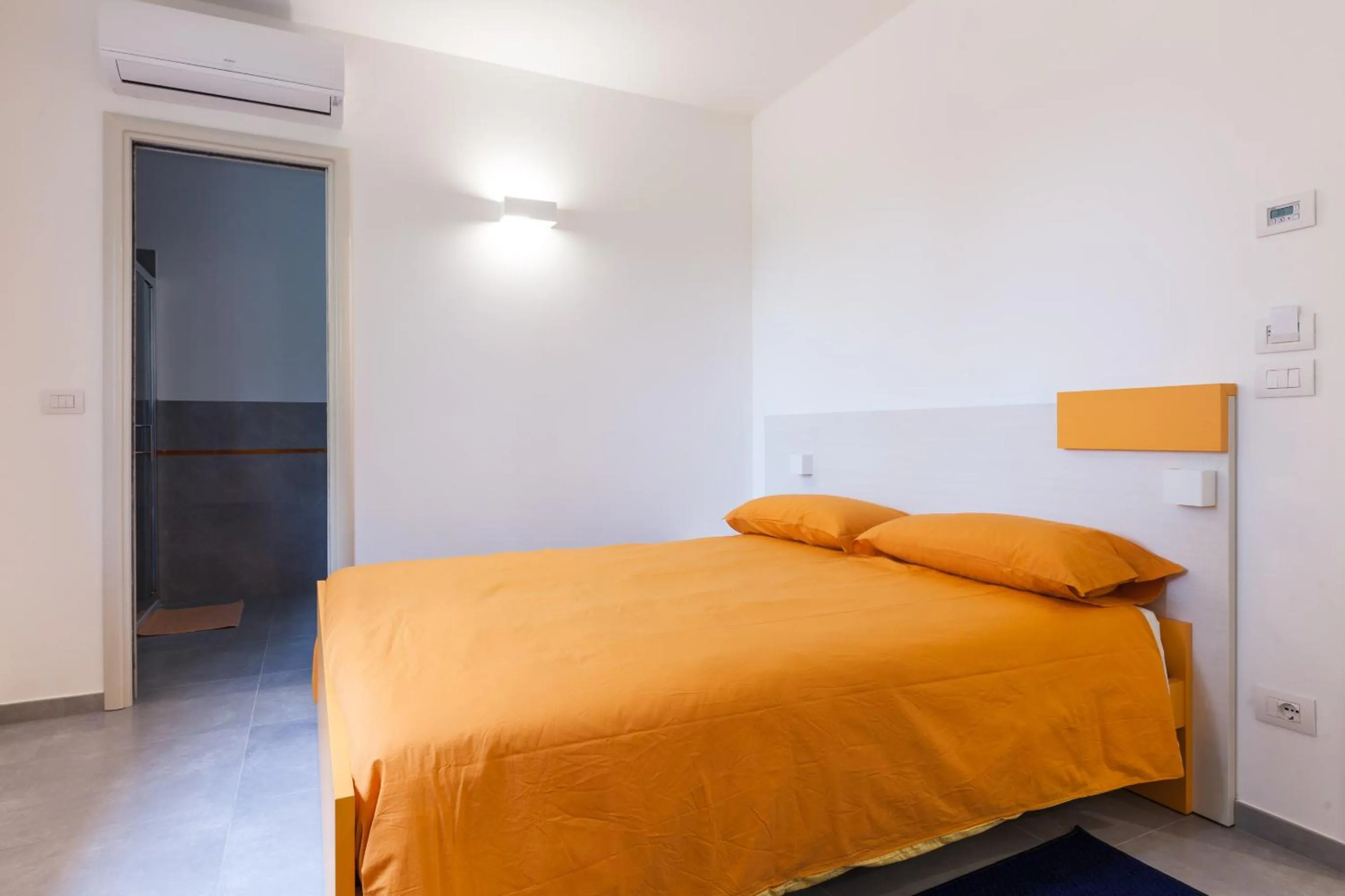 Photo of the whole room in Rose Canine B&B