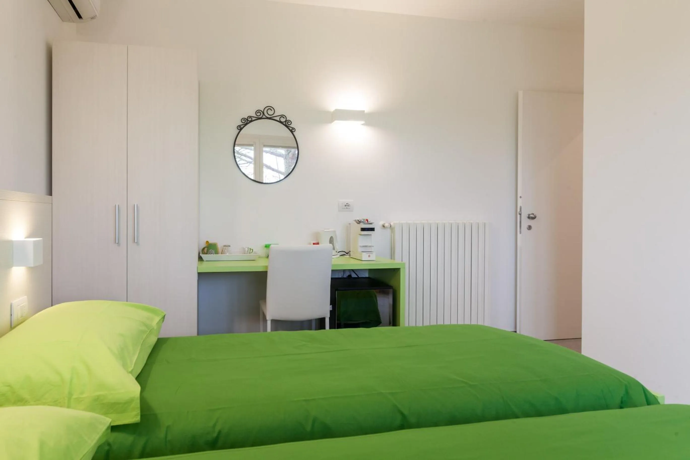 Photo of the whole room in Rose Canine B&B