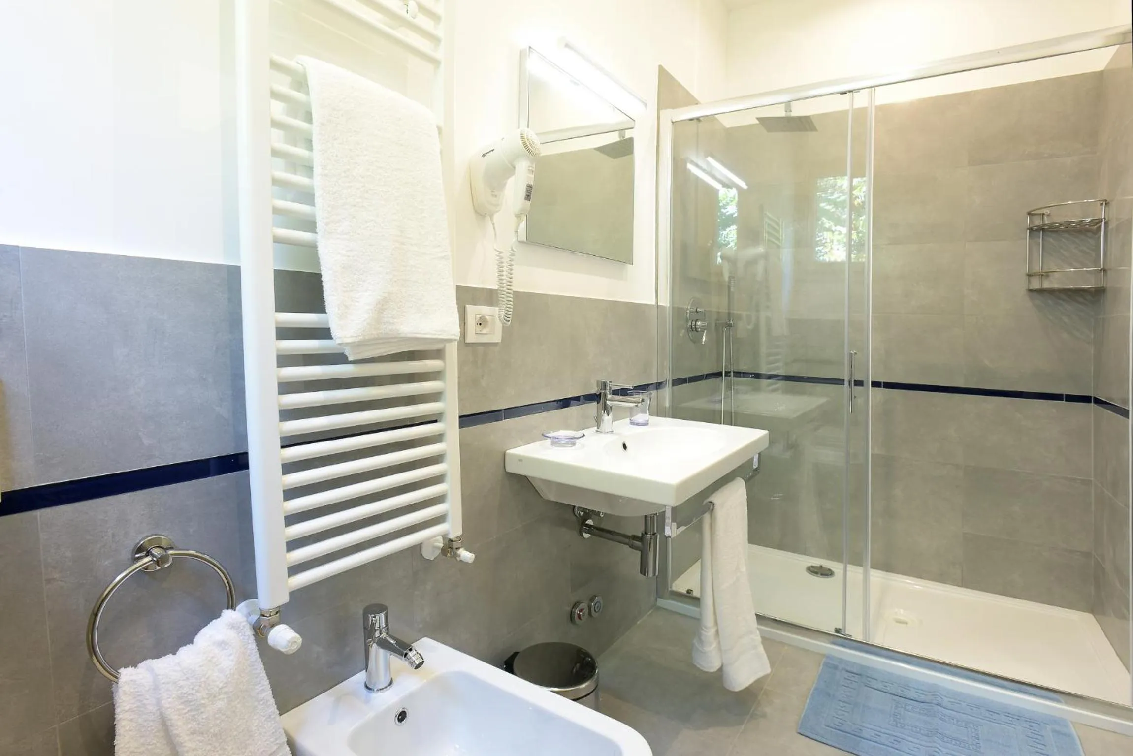 Bathroom in Rose Canine B&B