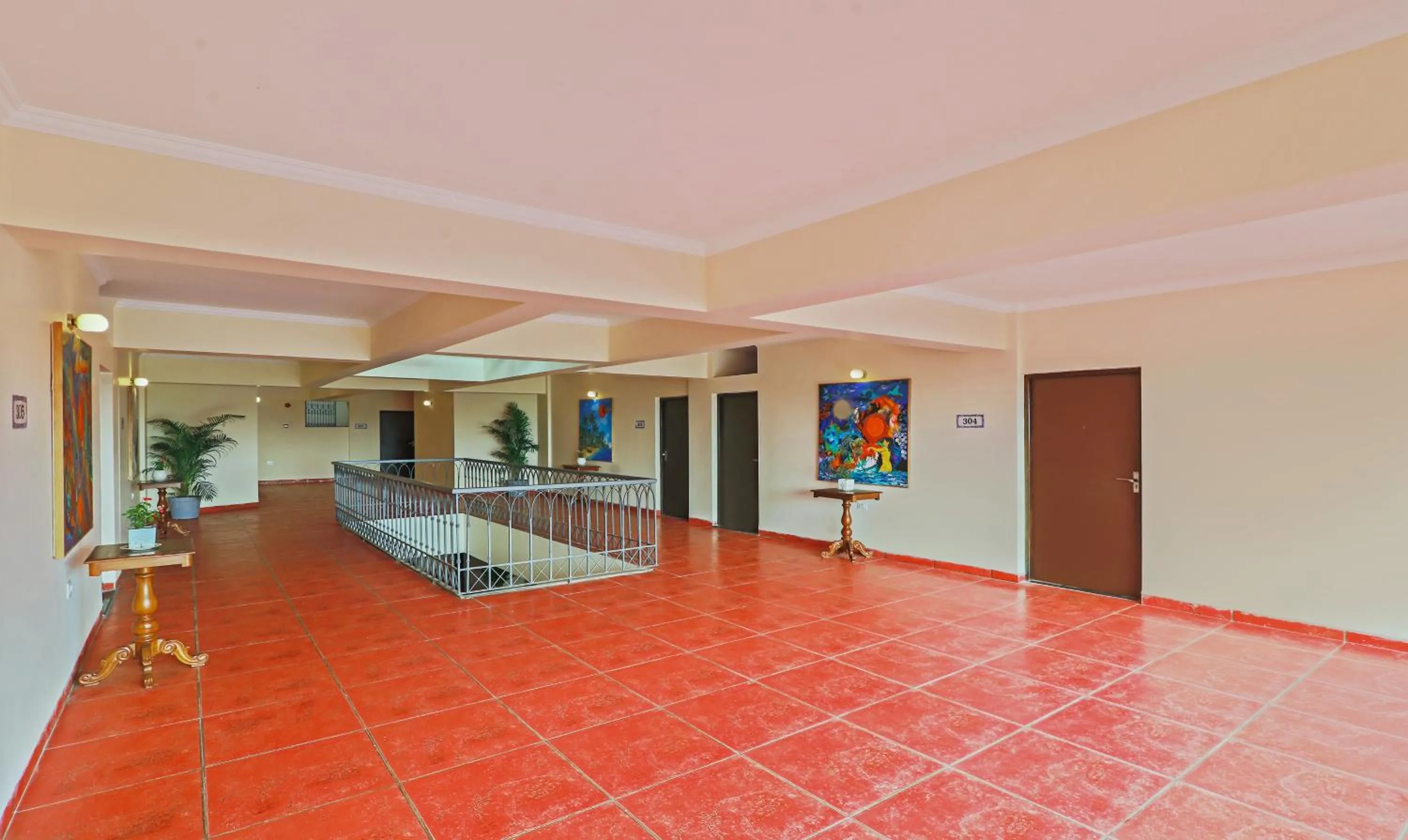 Lobby or reception in Treebo Premium Dona Eliza, 700 Meters From Calangute Beach