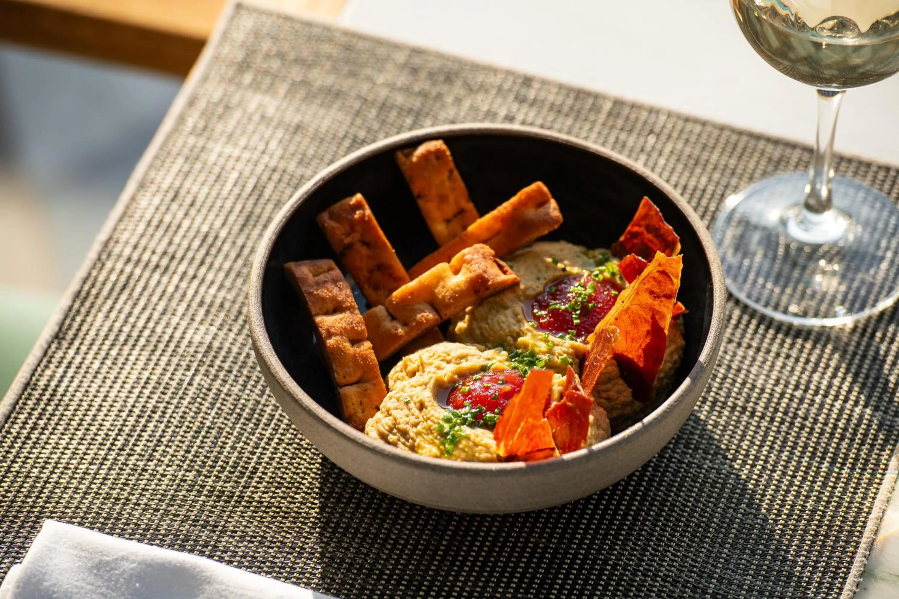 Restaurant/places to eat in Niche Hotel Athens