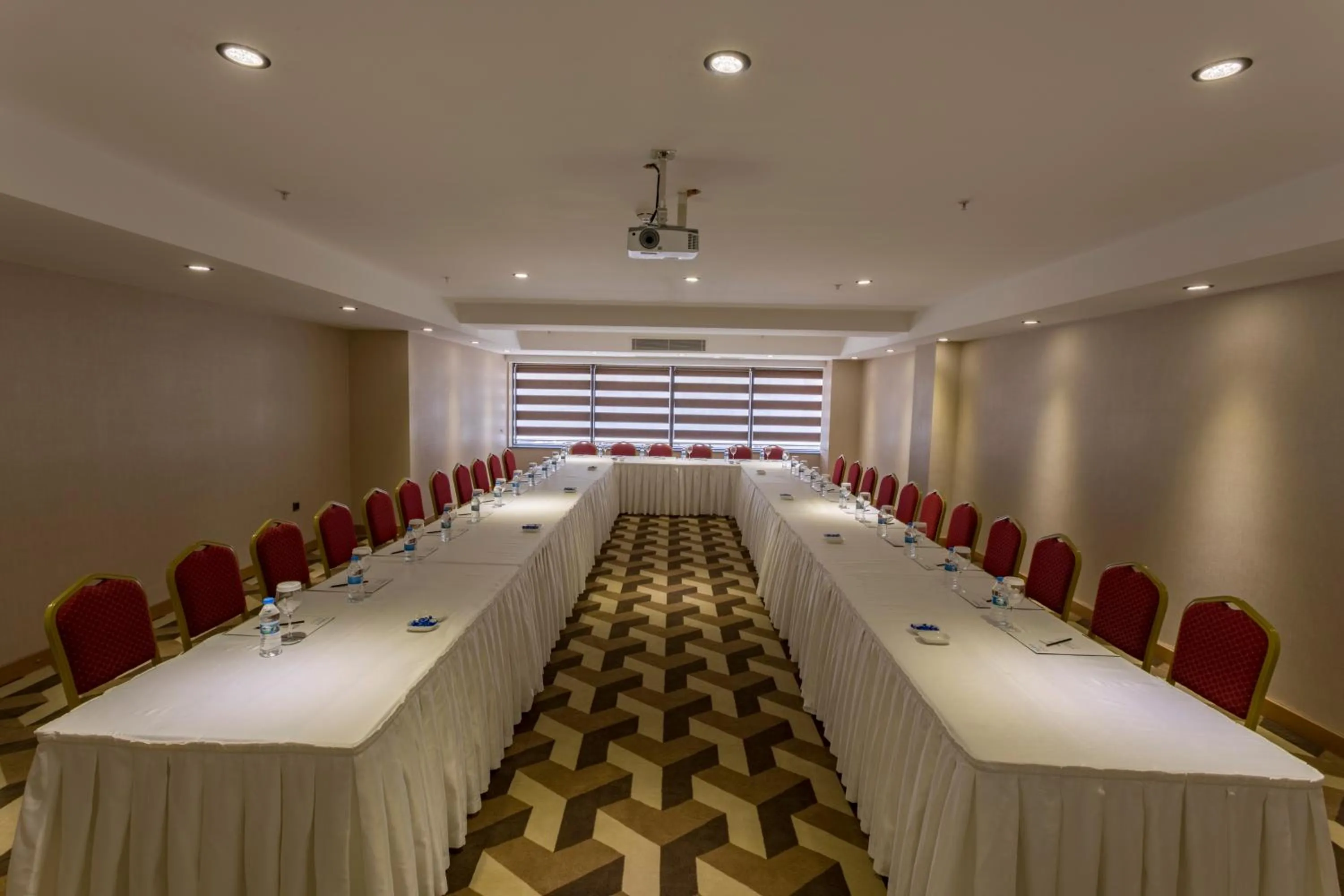Meeting/conference room in Shimall Deluxe