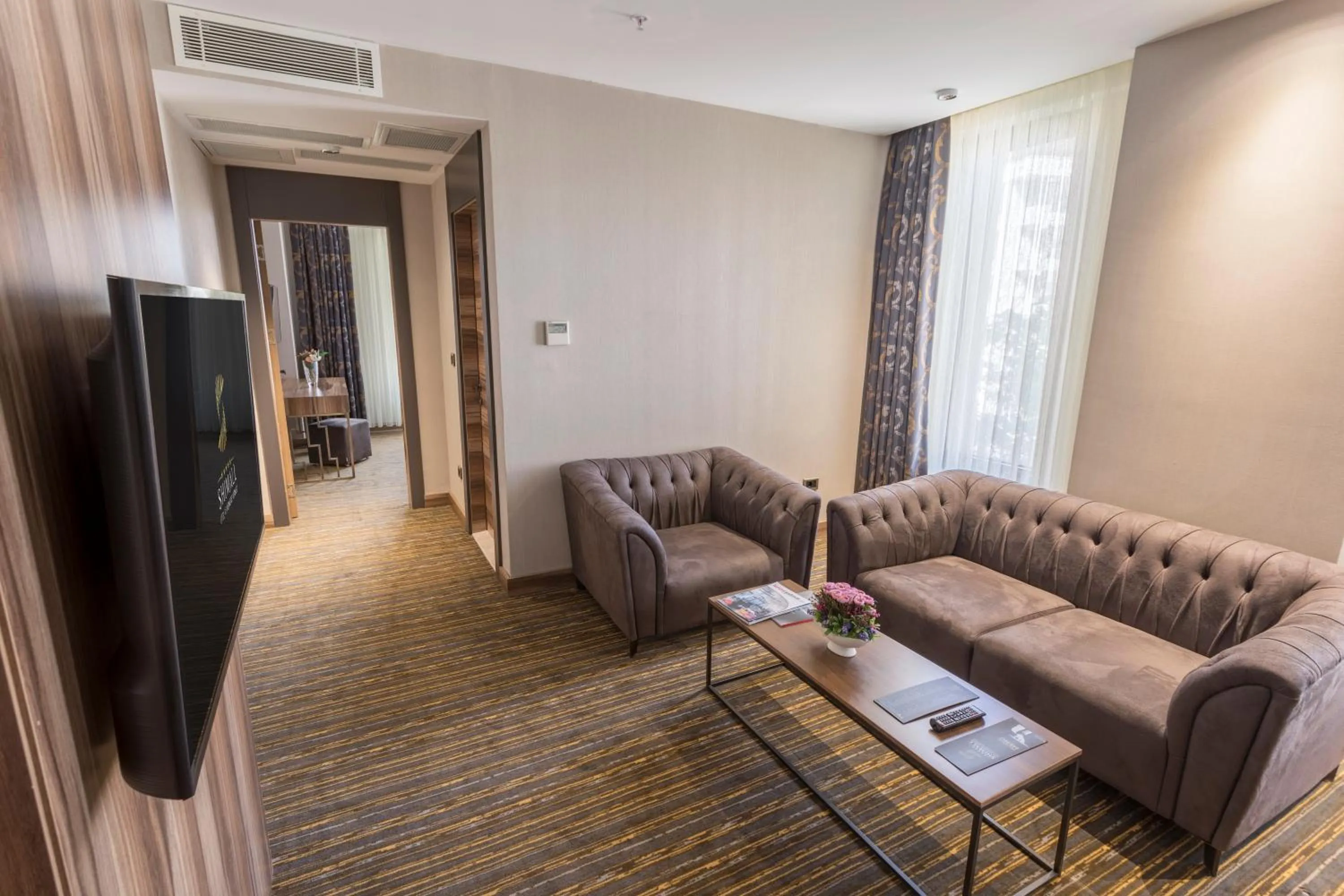 Living room in Shimall Deluxe