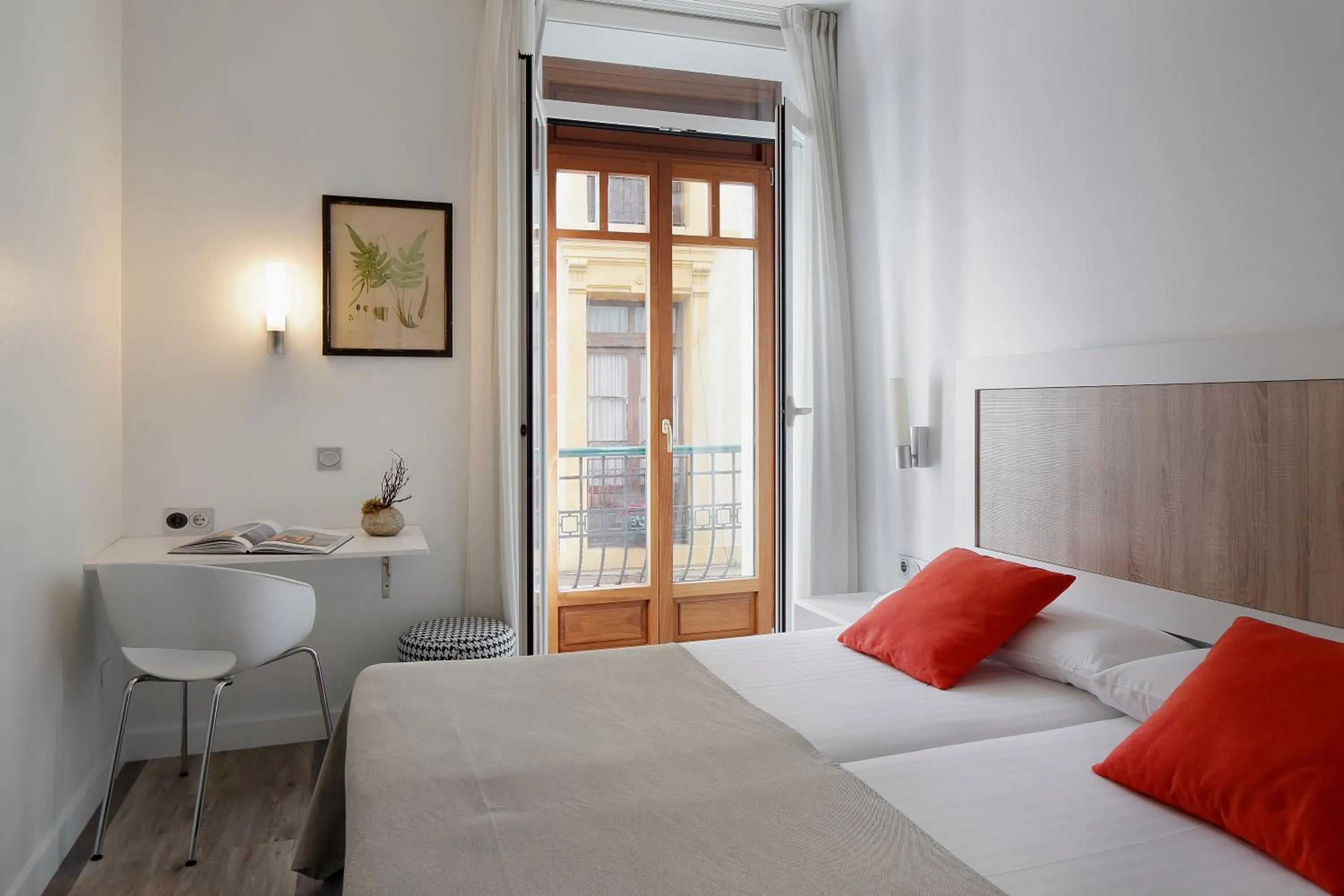 Bedroom, Bed in Hotel Santa Rosa, Blue Hoteles