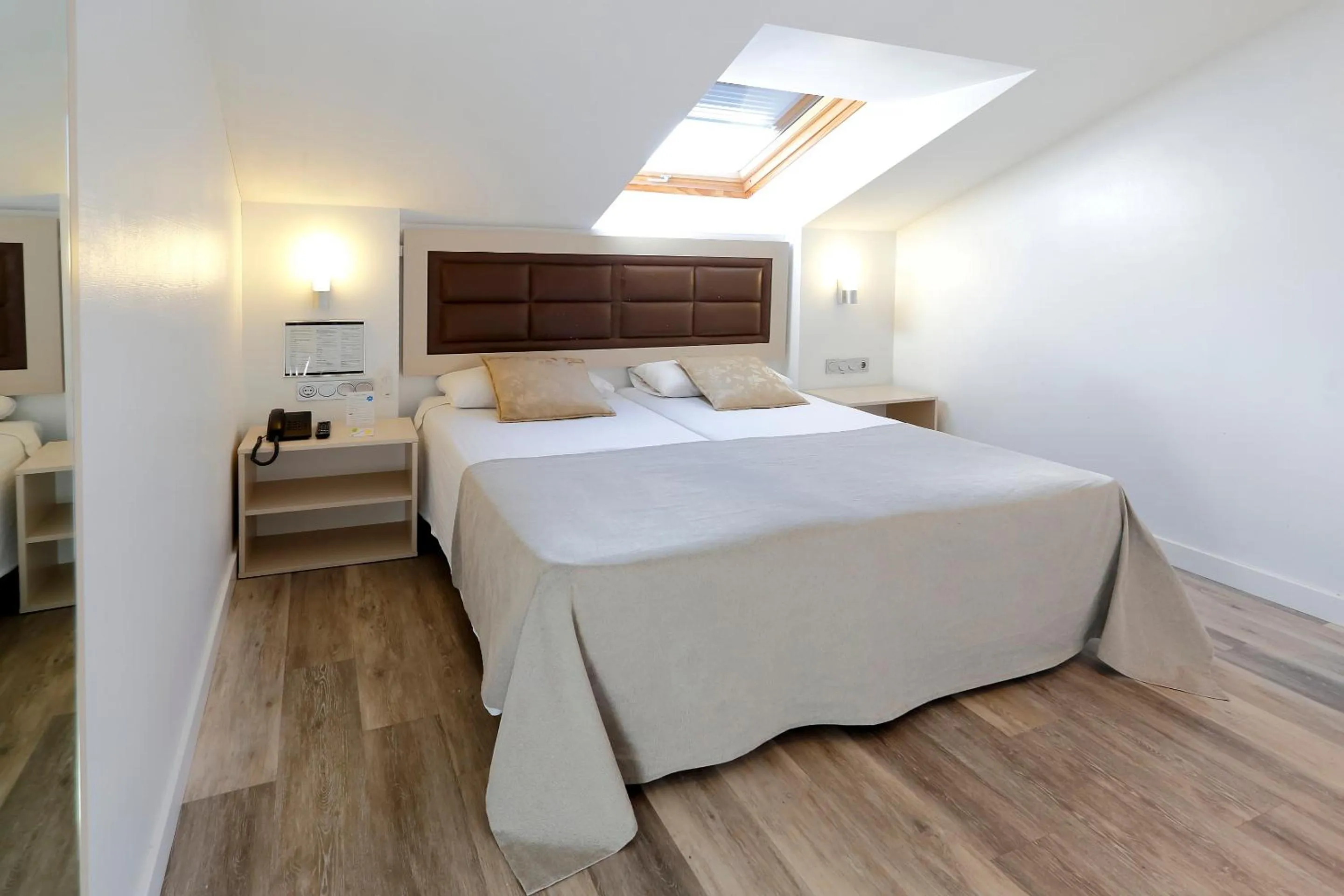 Photo of the whole room, Bed in Hotel Santa Rosa, Blue Hoteles