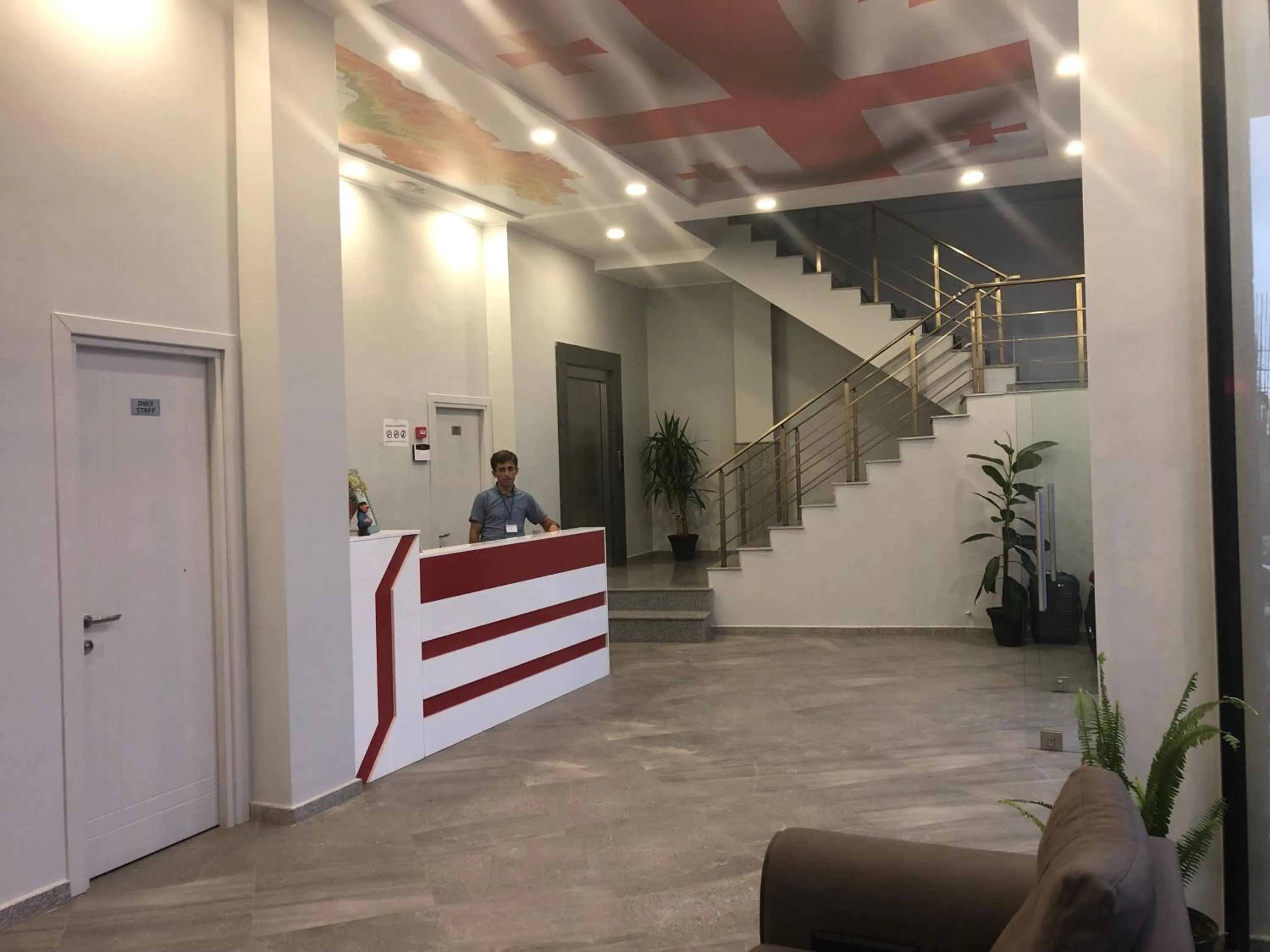 Facade/entrance in Hotel Royal Georgia