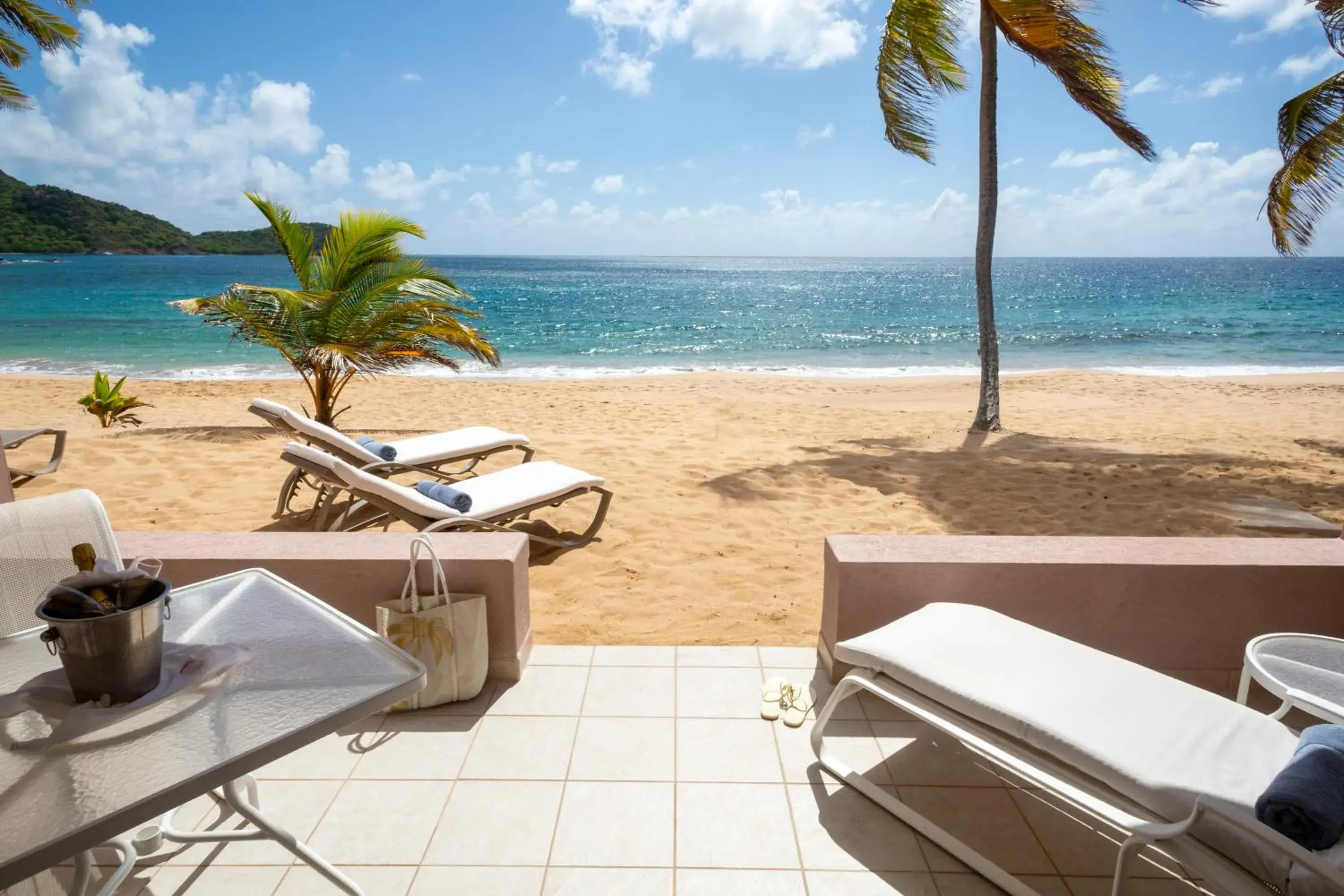 Junior Suite with Sea View in Curtain Bluff - All Inclusive Junior Suite with Sea View in Curtain Bluff - All Inclusive