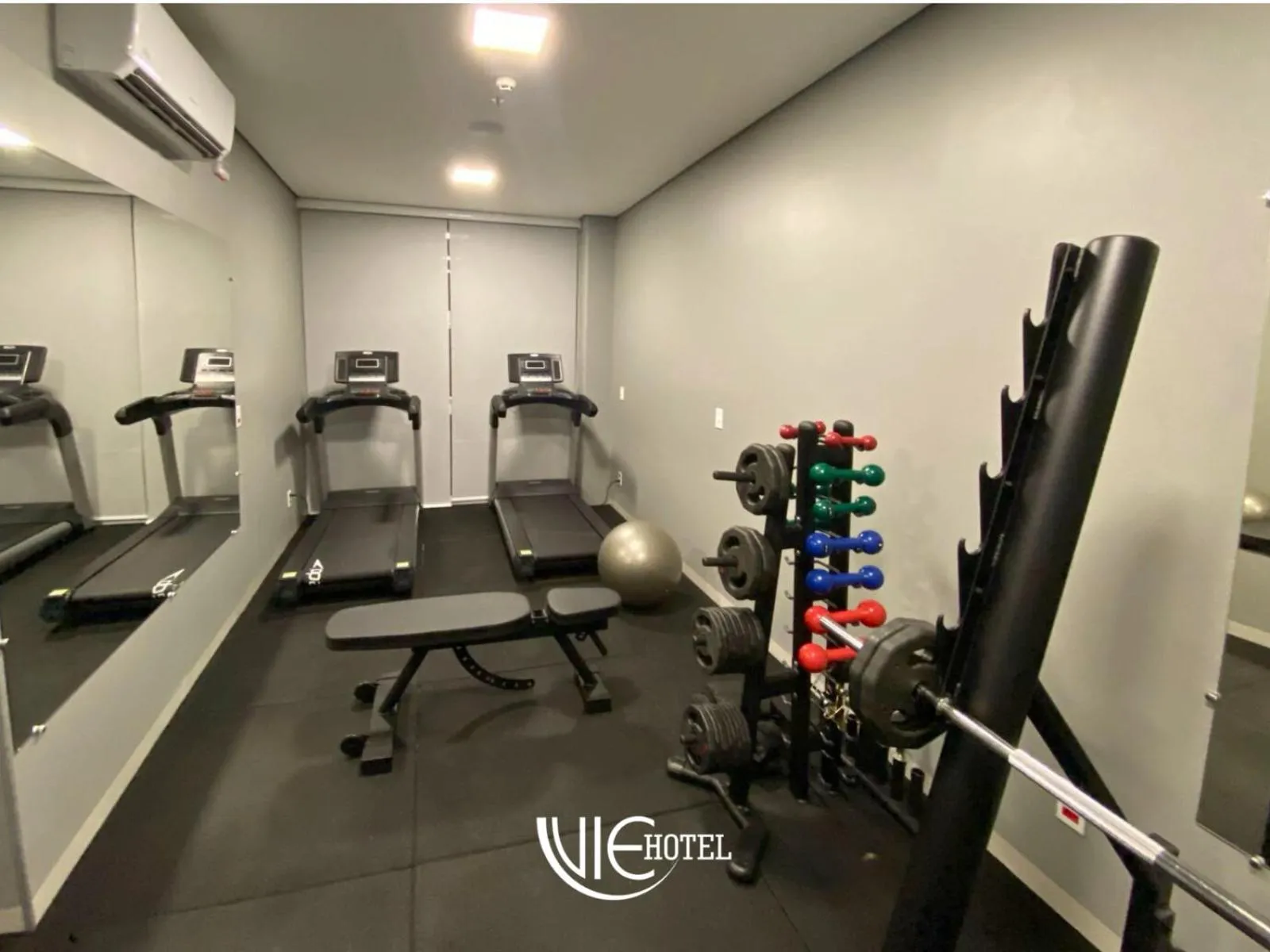 Fitness centre/facilities in VIE HOTEL
