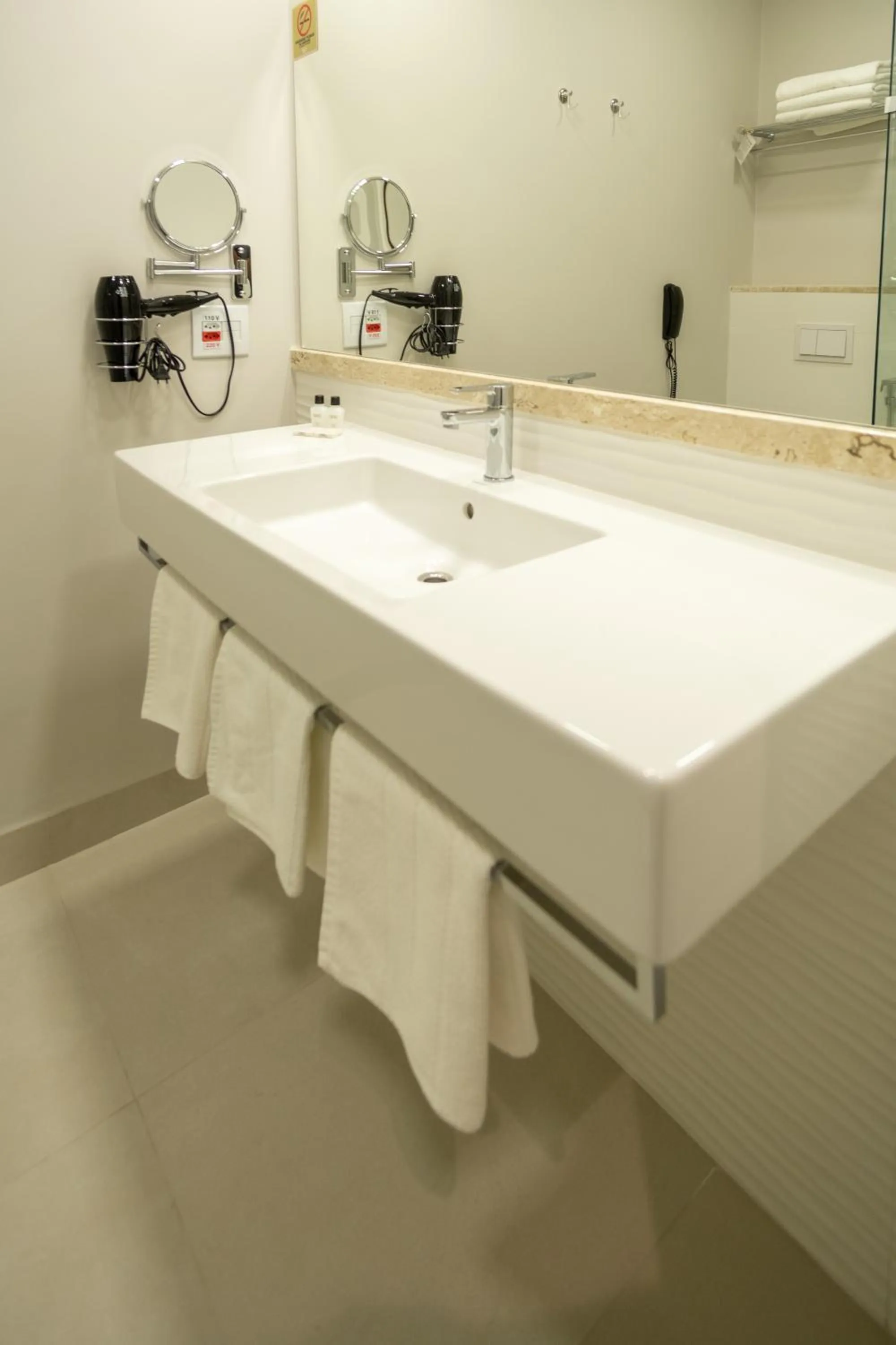 Bathroom in VIE HOTEL