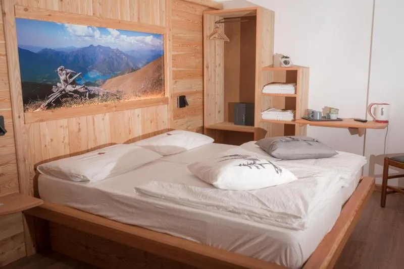 Photo of the whole room, Bed in Garni Le Prealpi