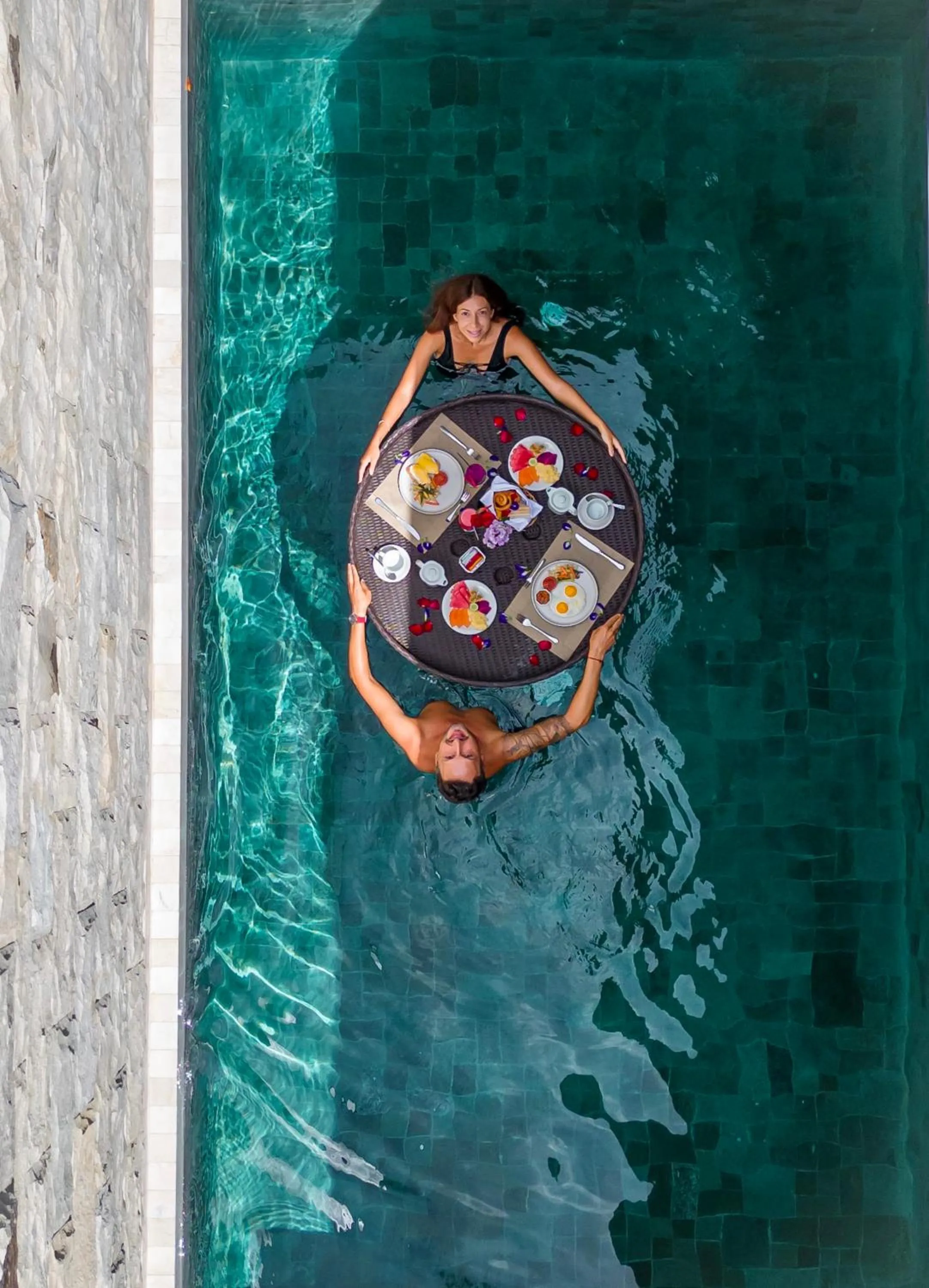 Swimming pool in Alindra Villas & Spa