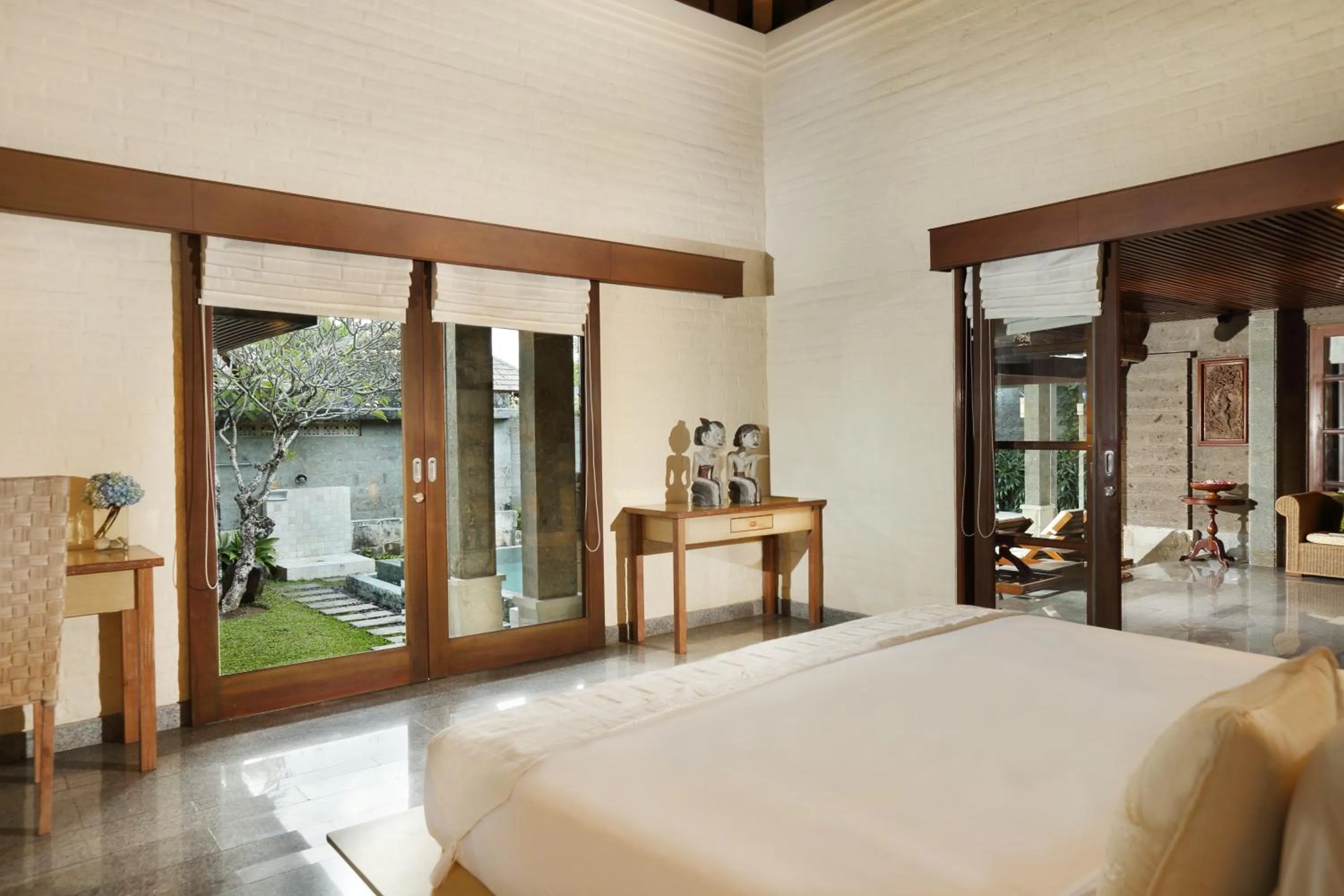 Bedroom, Bed in Alindra Villas & Spa