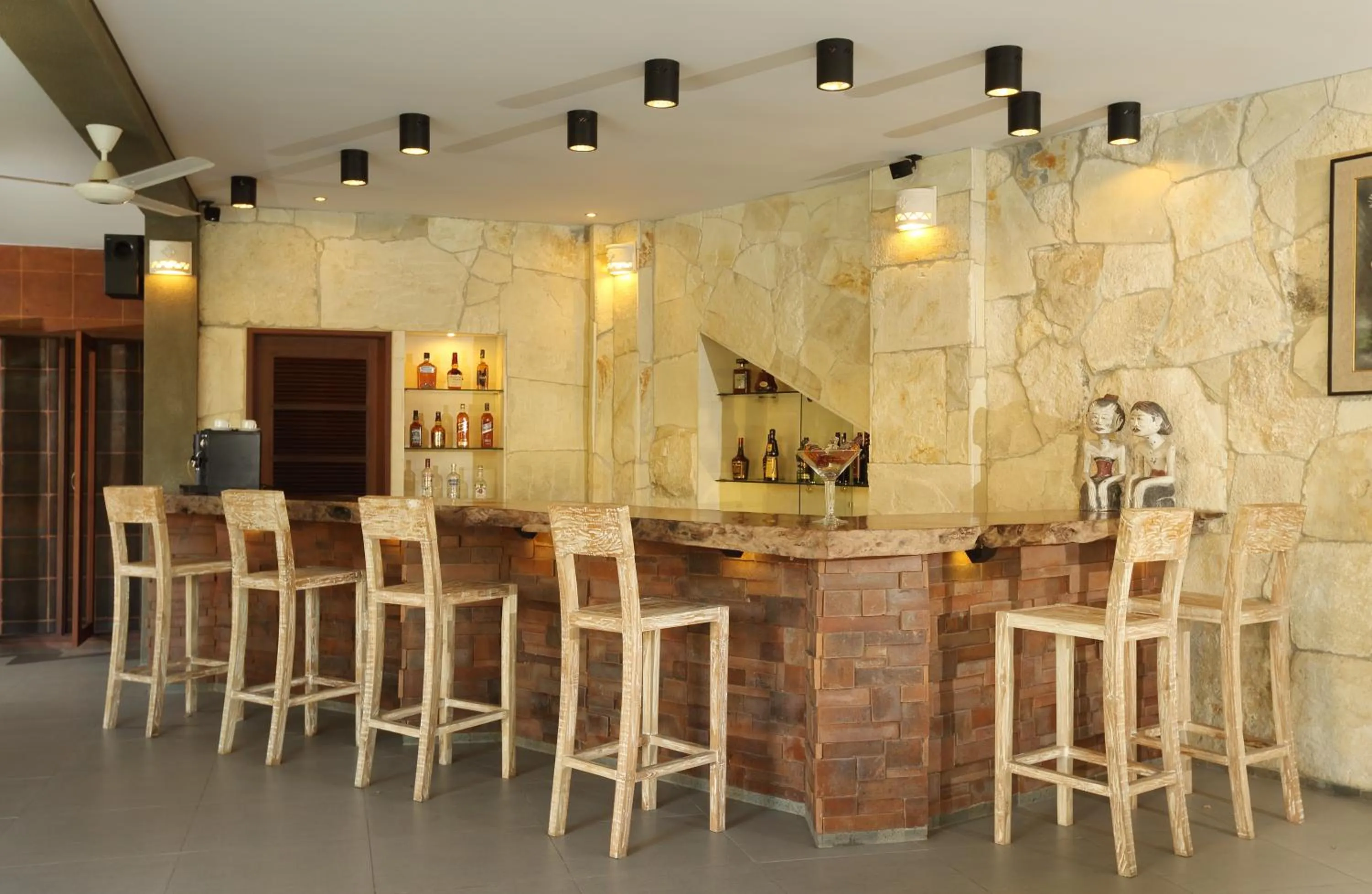 Restaurant/places to eat in Alindra Villas & Spa