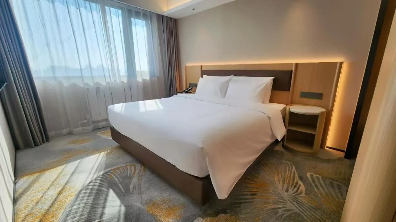 Bedroom, Bed in Yanshan Hotel