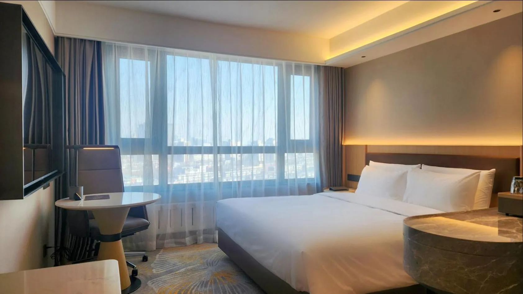 Photo of the whole room, Bed in Yanshan Hotel