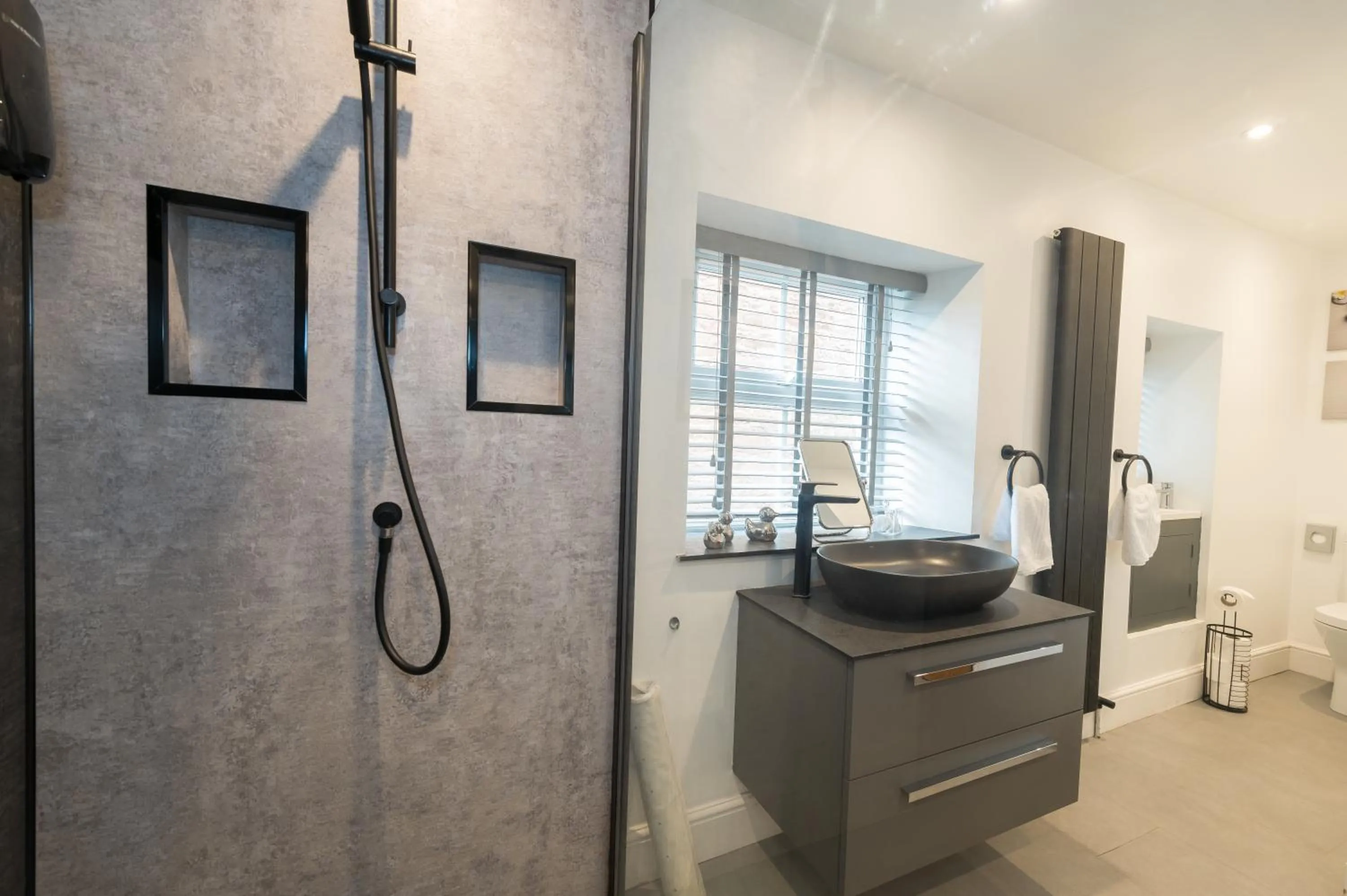 Bathroom in Crown and Cushion Appleby