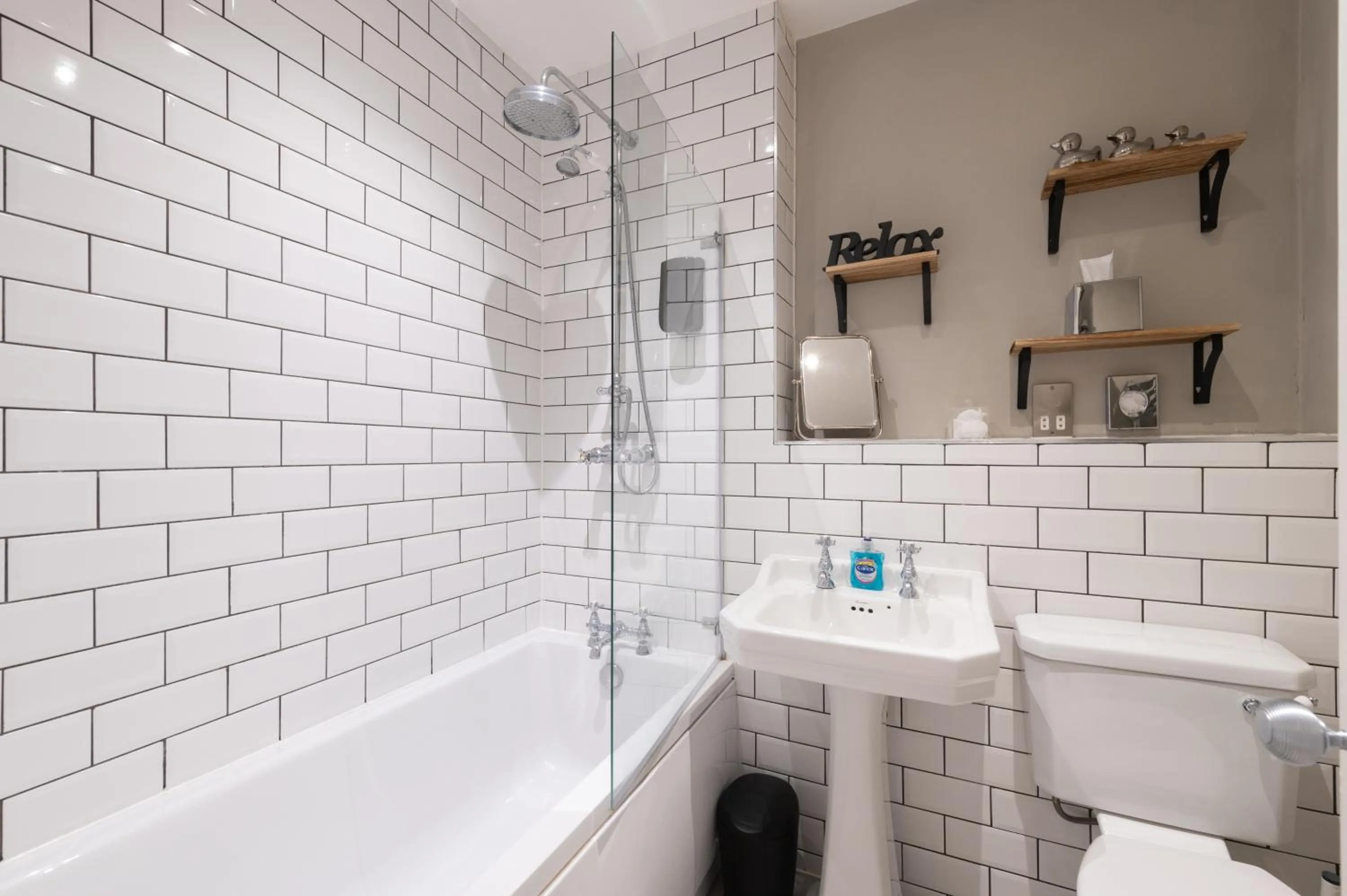 Bathroom in Crown and Cushion Appleby