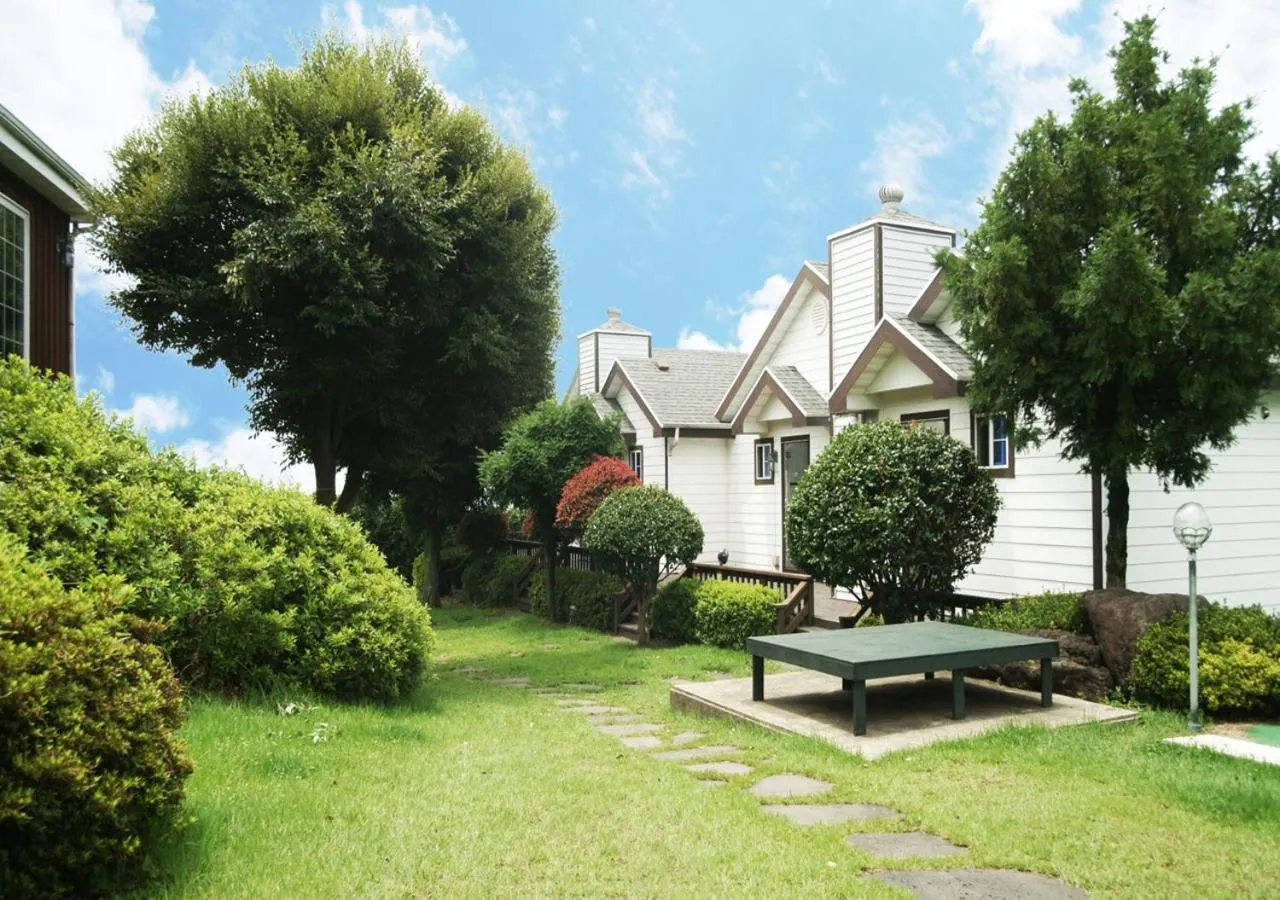 Property Building in Uts Golf Village