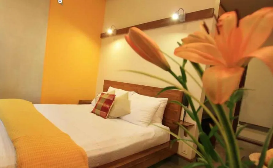 Photo of the whole room in Hotel Centre Point