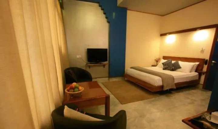 Photo of the whole room in Hotel Centre Point