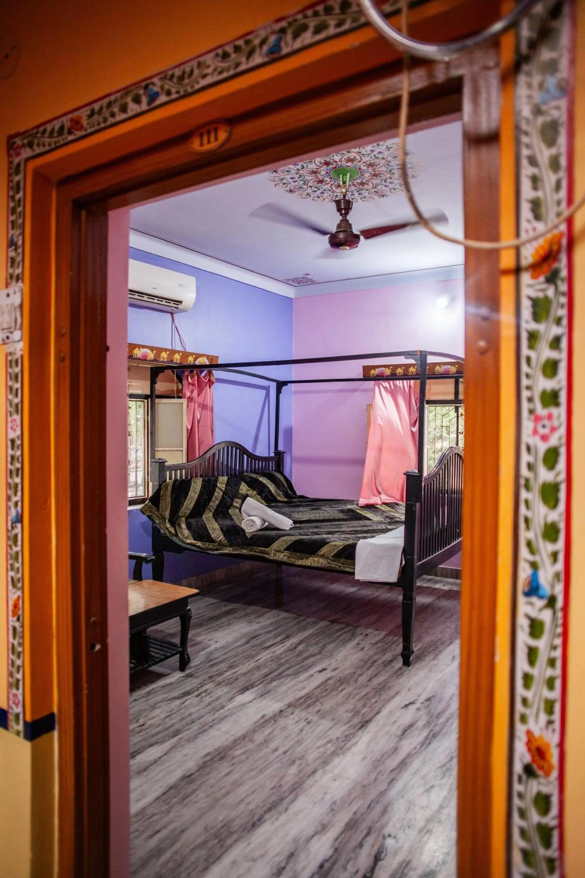 Bed in Hotel Everest