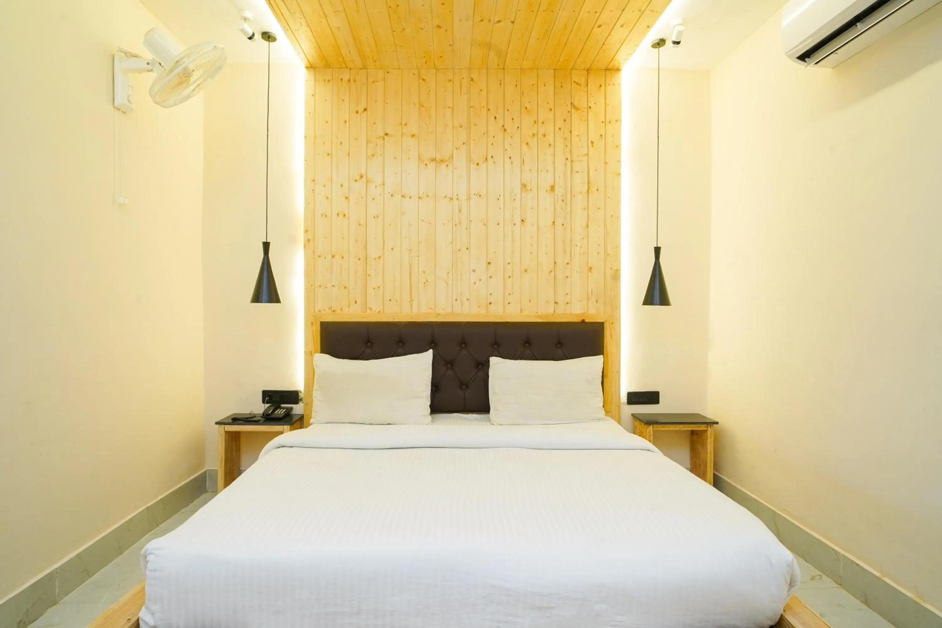 Bed in Swiss Cottage and Spa by Salvus