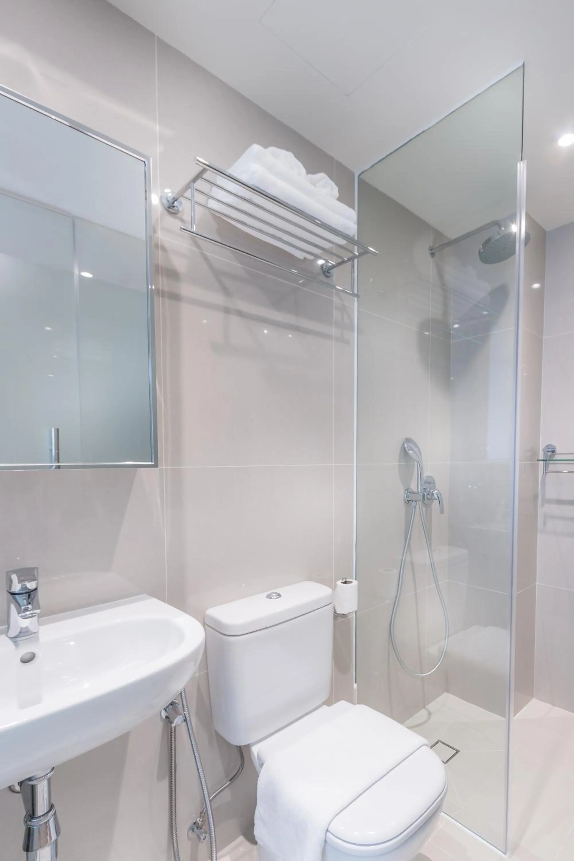 Shower in Heritage Collection on Clarke Quay - Mobile App Check-In