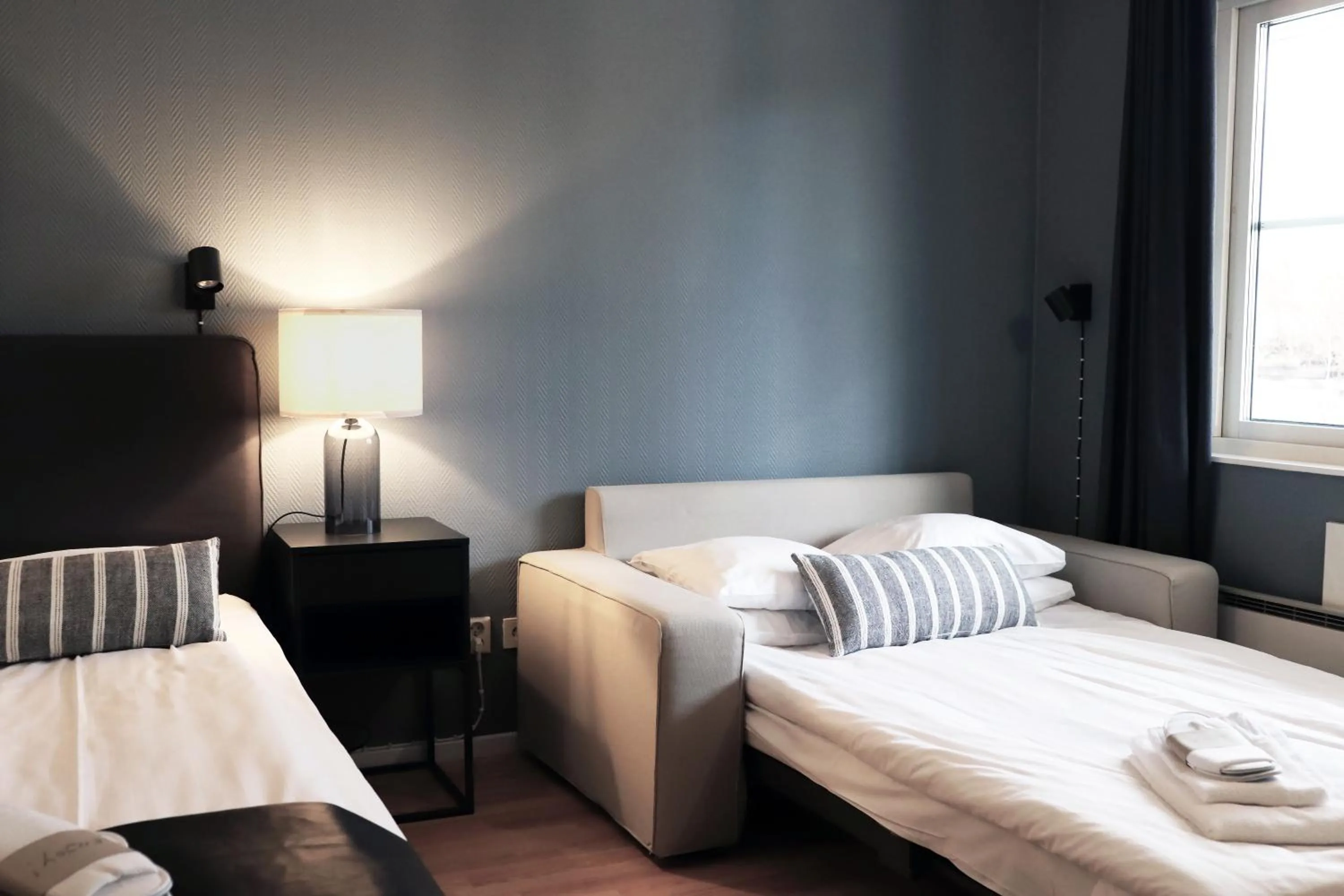 Property building, Bed in Hotell Miskarp