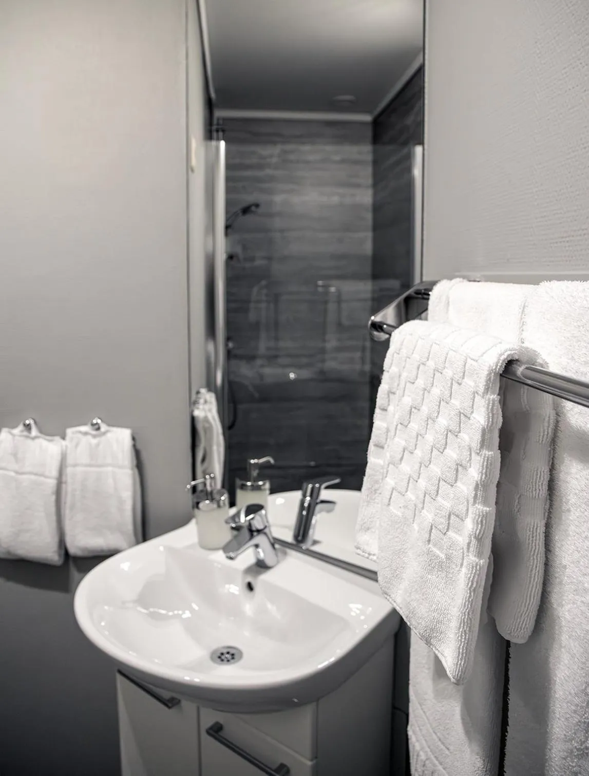 Shower in Hotell Miskarp