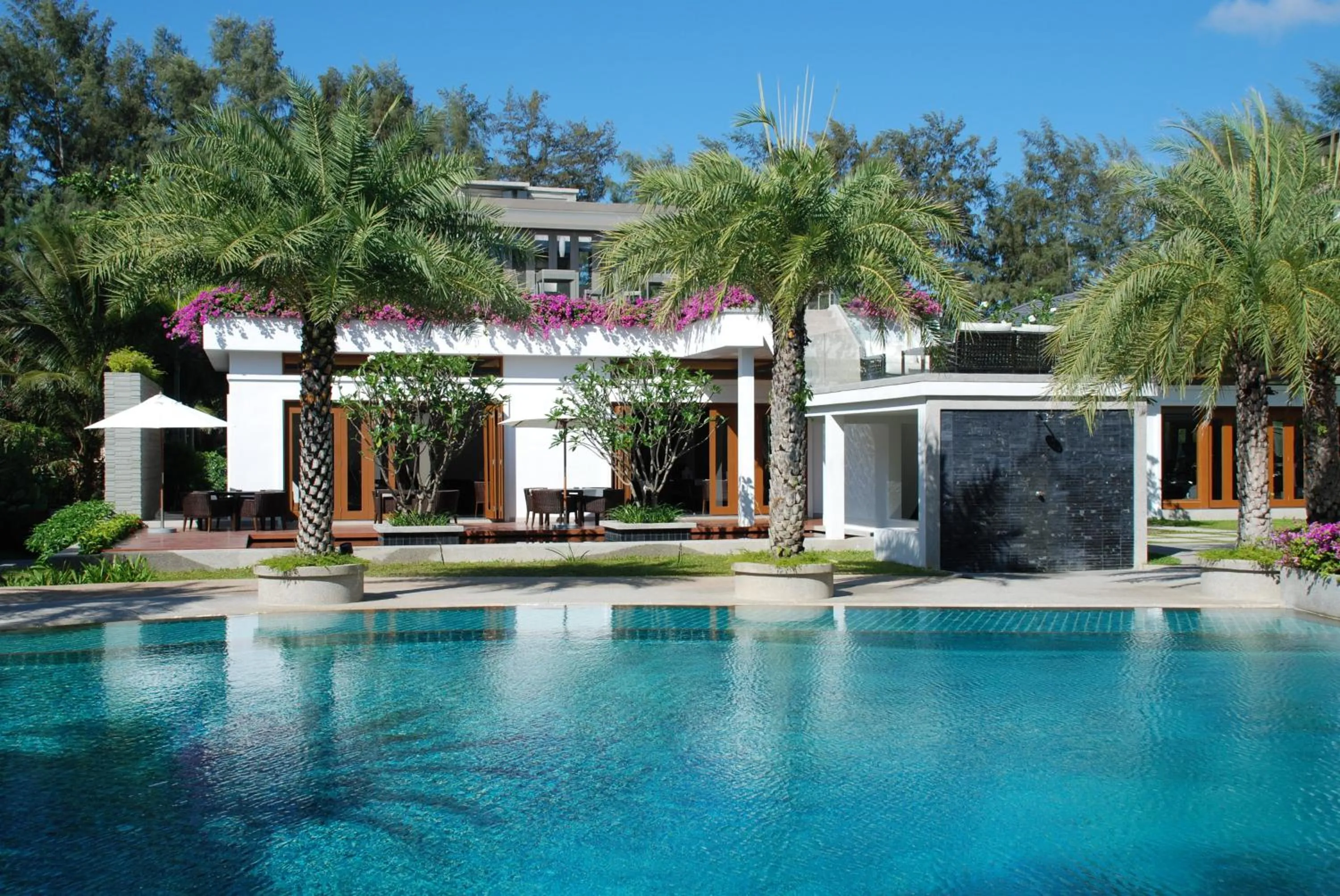 Day in Pearl of Naithon